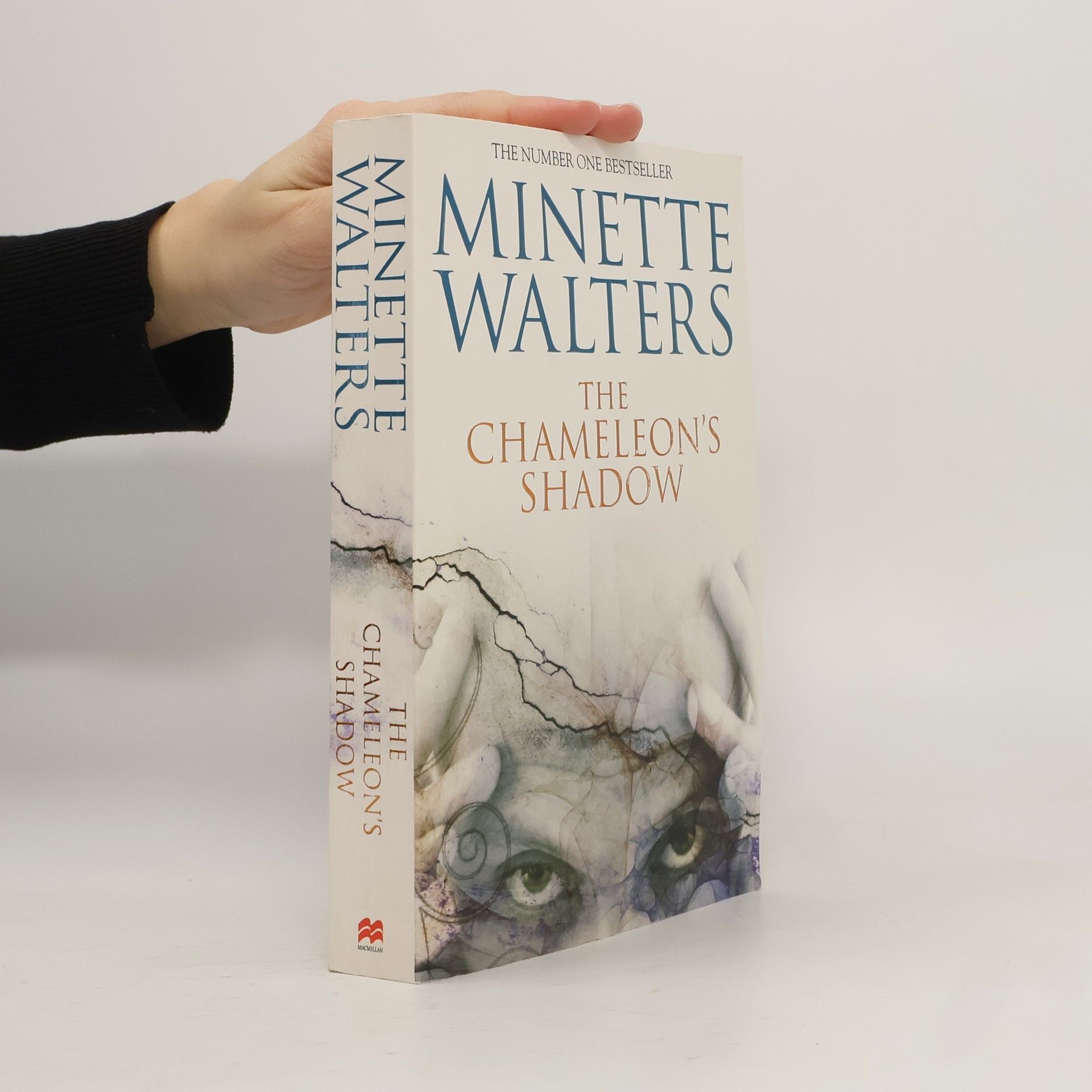 Minette Walter The Chameleon's Shadow