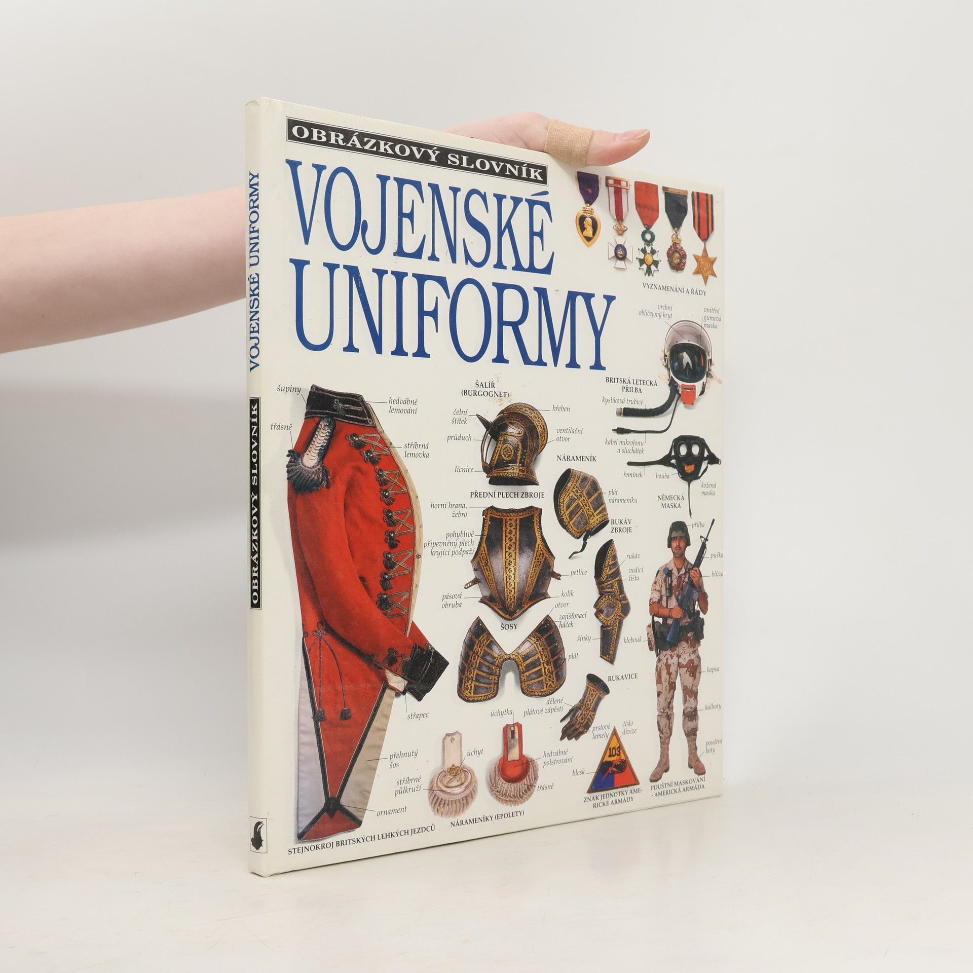 Vojenské uniformy a výstroj