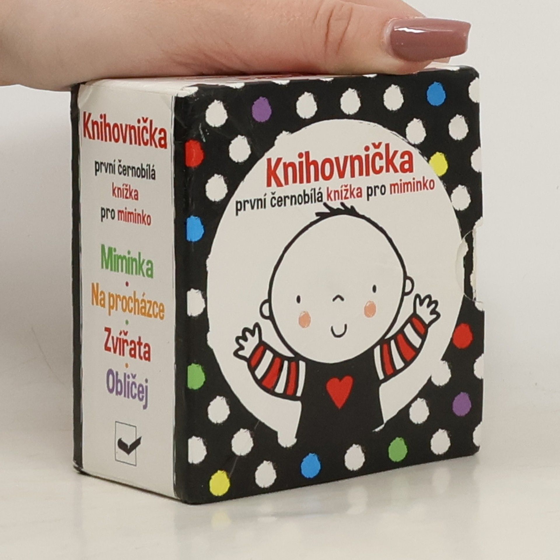 Stella Baggott Knihovnička : první černobílá knížka pro miminko