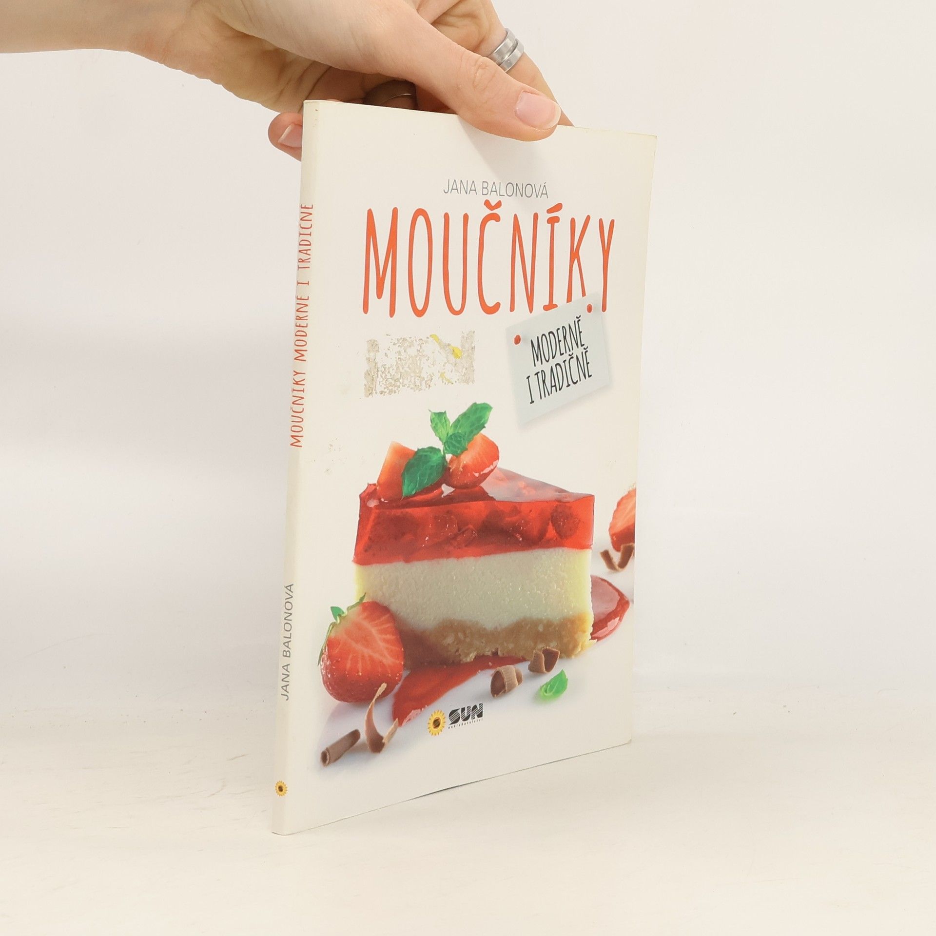 Kolektív autorov Moučníky - moderně i tradičně