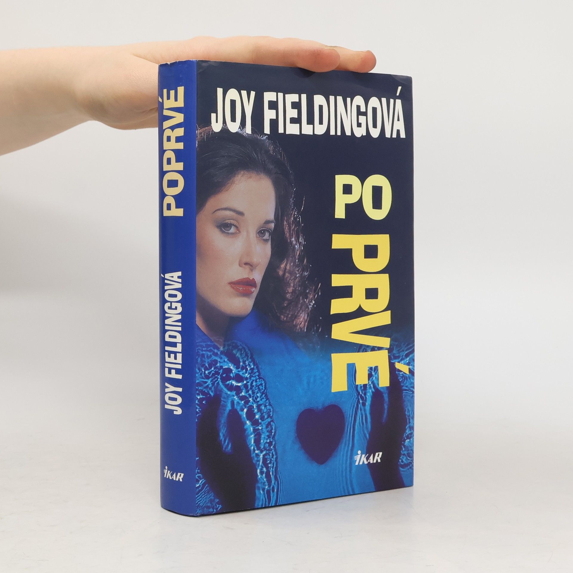 Joy Fielding Poprvé