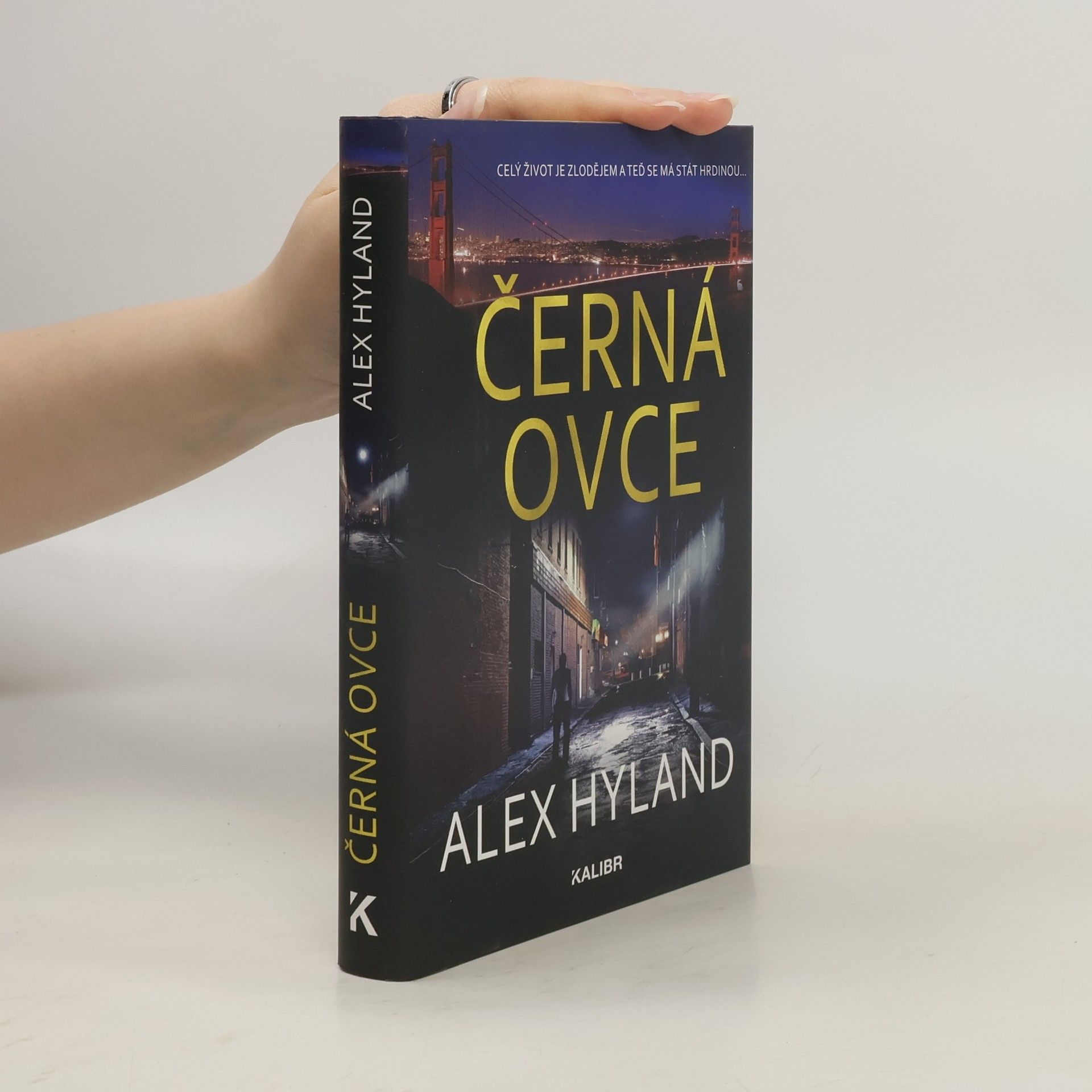 Alex Hyland Černá ovce