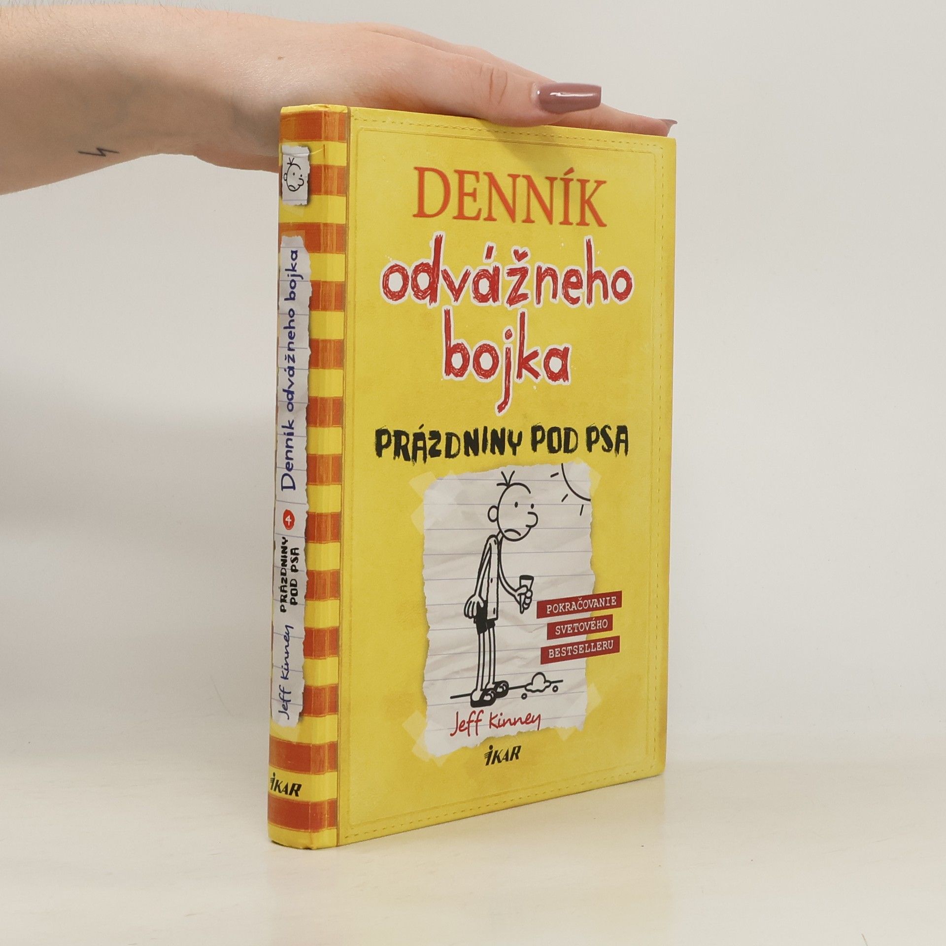 Jeff Kinney Denník odvážneho bojka 4: Prázdniny pod psa