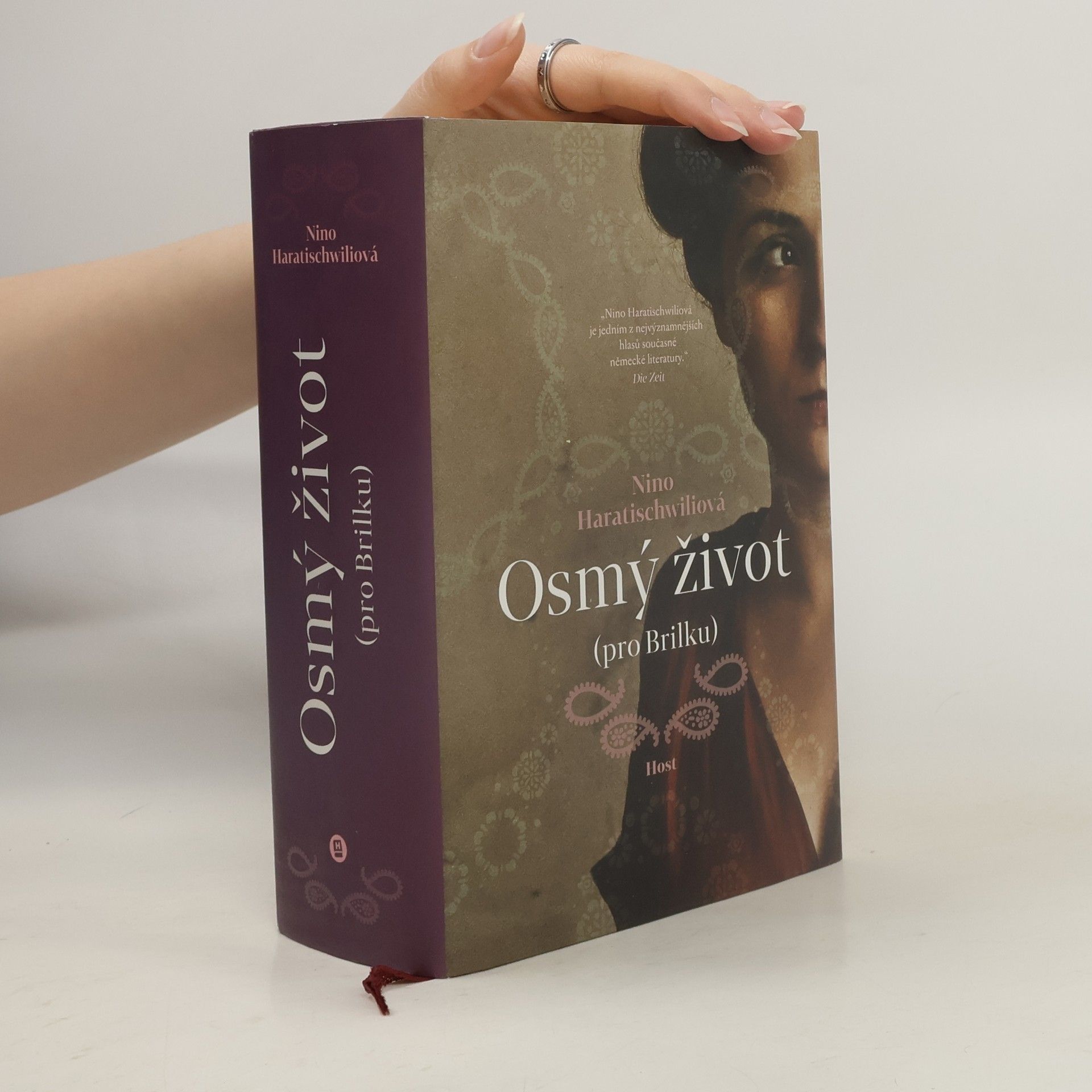Nino Haratischwili Osmý život (pro Brilku)