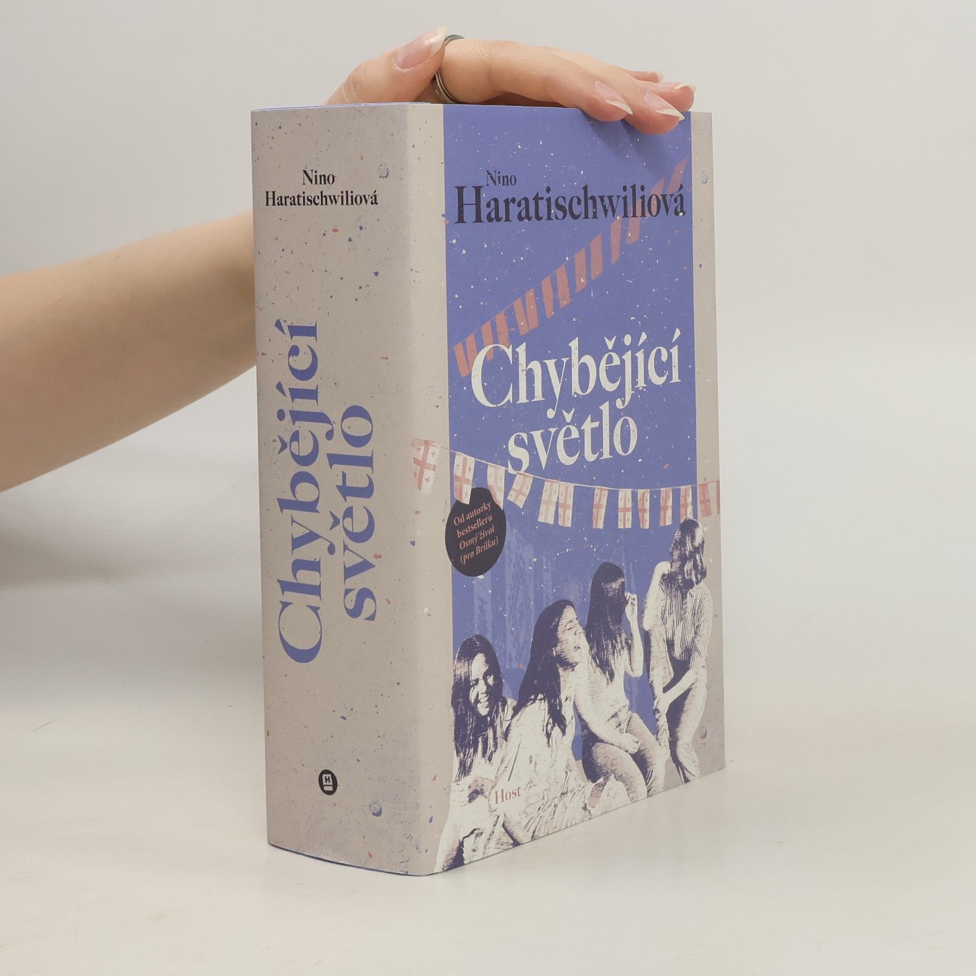 Nino Haratischwili Chybějící světlo