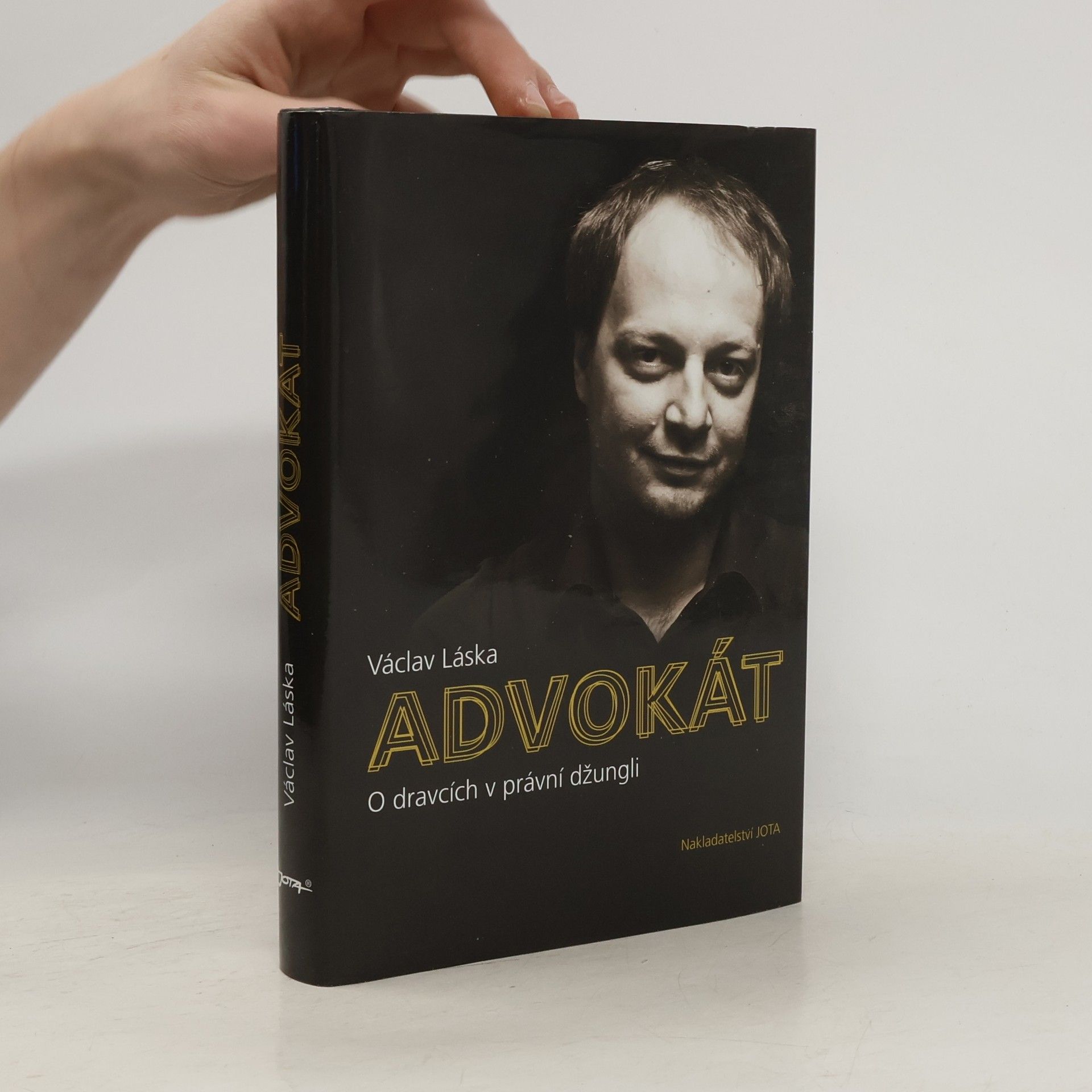 Václav Láska Advokát. O dravcích v právní džungli