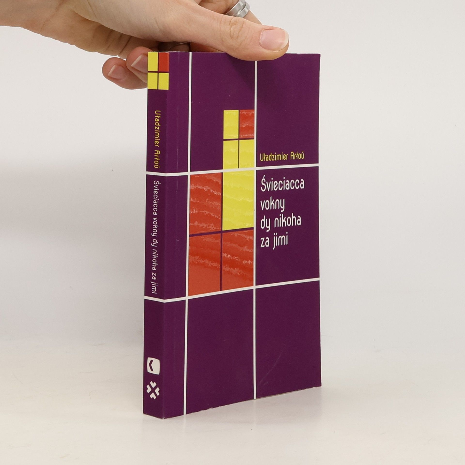 Śvieciacca vokny dy nikoha za jimi