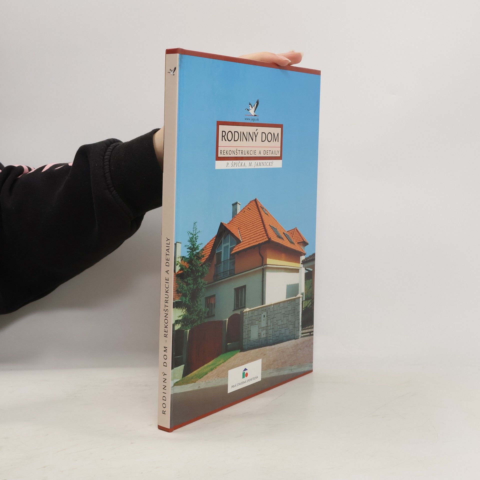 Peter Špička Rodinný dom. Rekonštrukcie a detaily