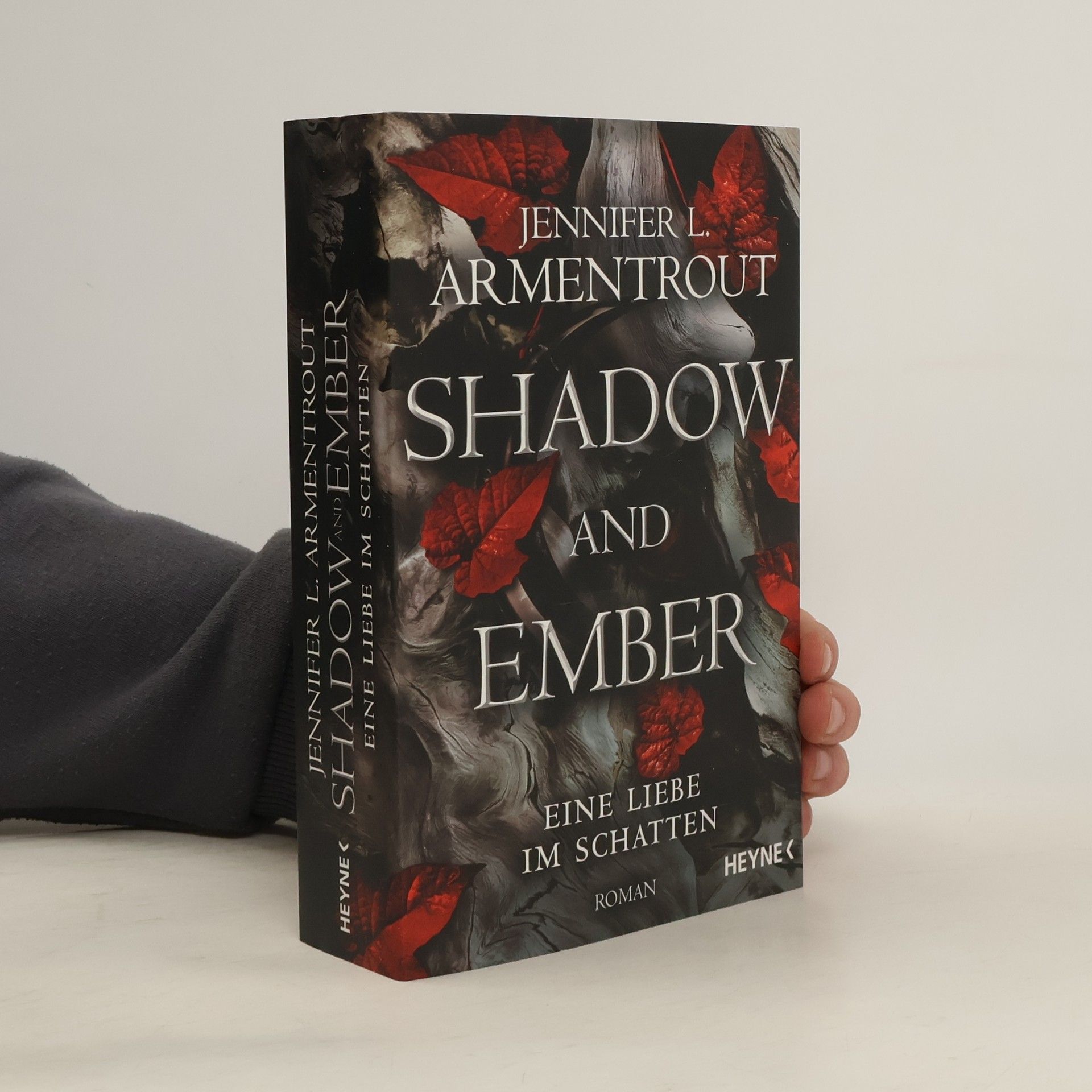 Jennifer Armentrout Shadow and Ember