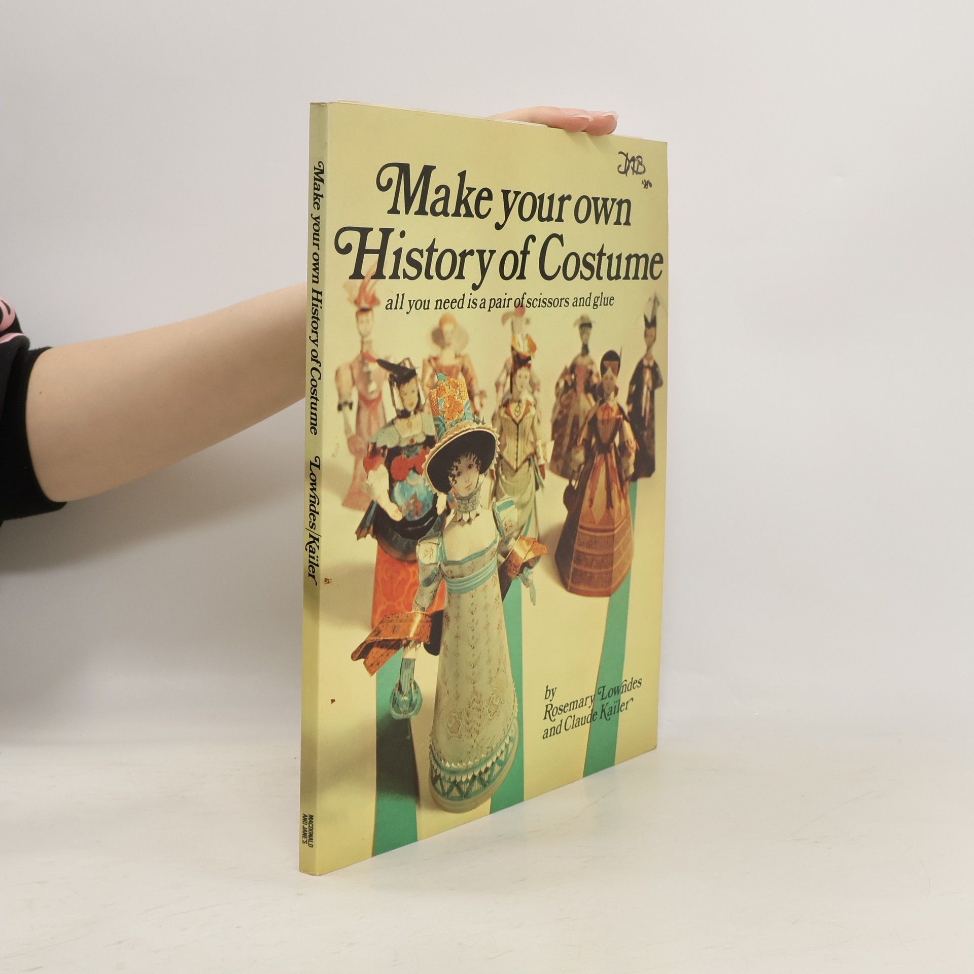 Claude Kaïler Make your own History of Costume