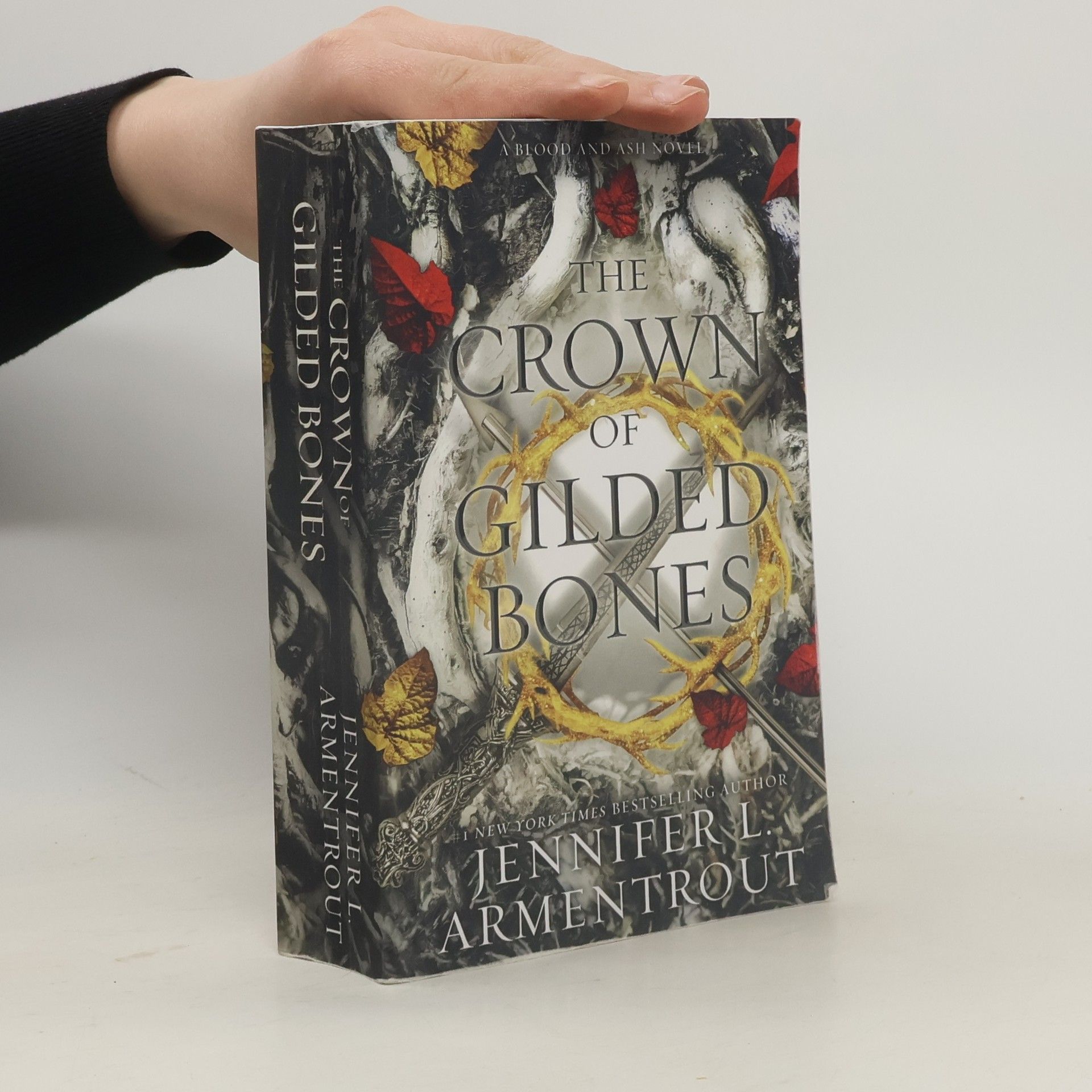 Jennifer L. Armentrout The Crown of Gilded Bones