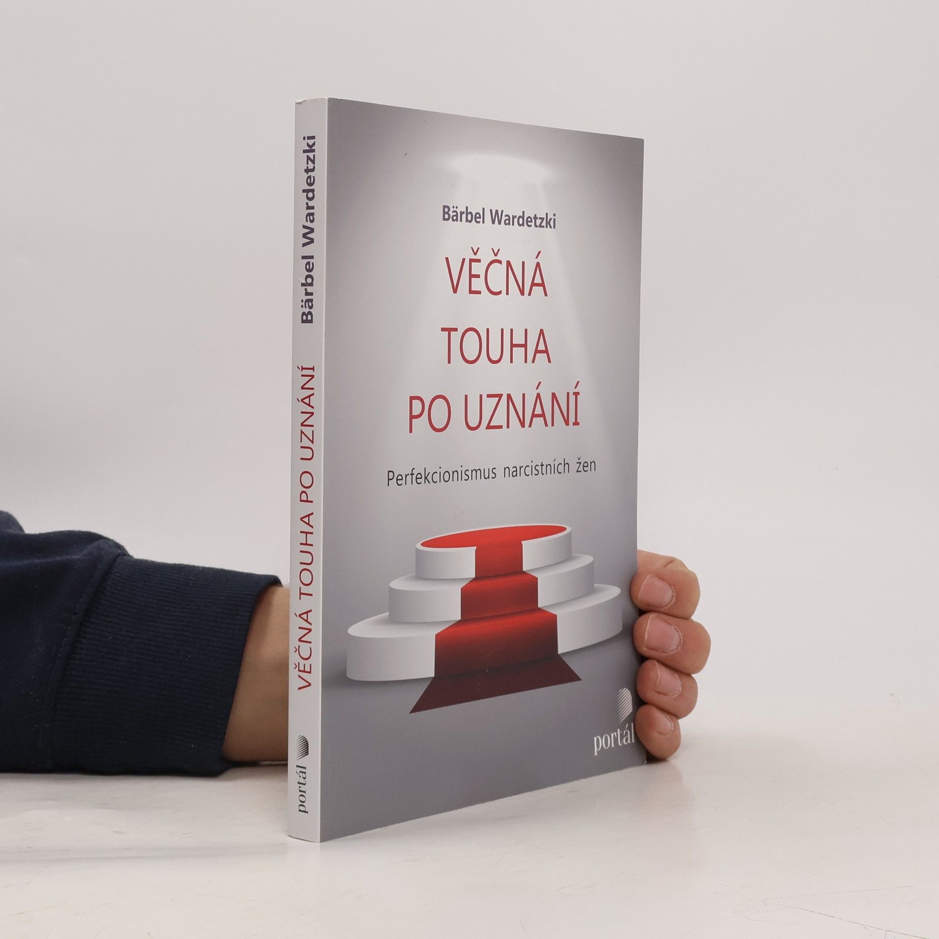 Věčná touha po uznání: perfekcionismus narcistních žen