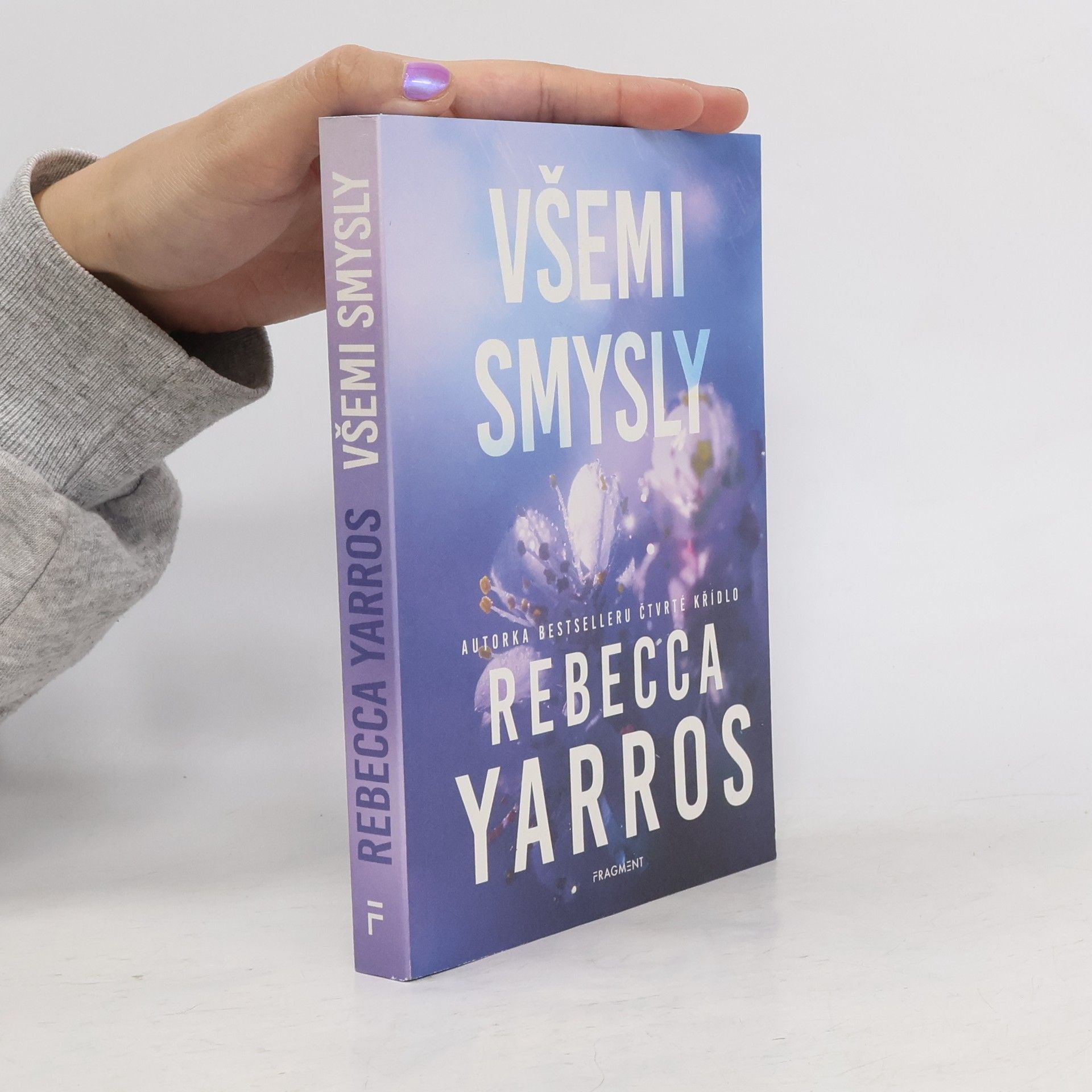 Rebecca Yarros Všemi smysly