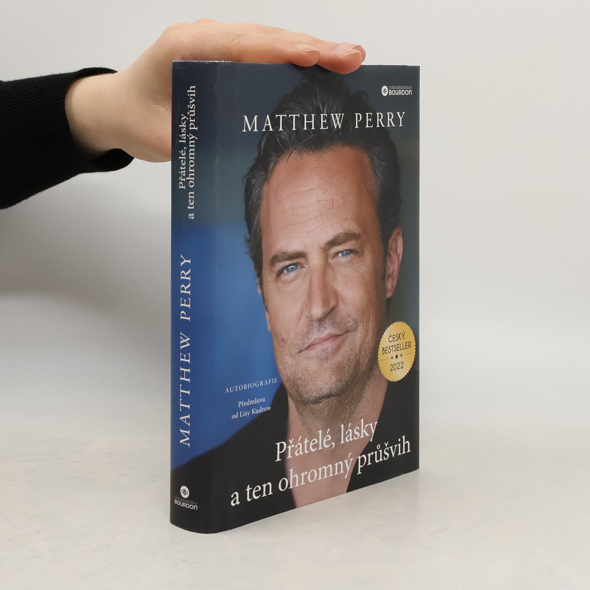 Matthew Perry Přátelé, lásky a ten ohromný průšvih