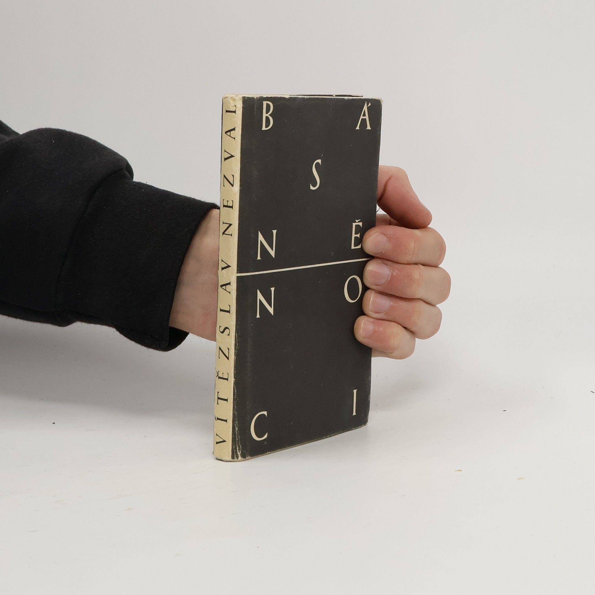 Vítězslav Nezval Básně noci