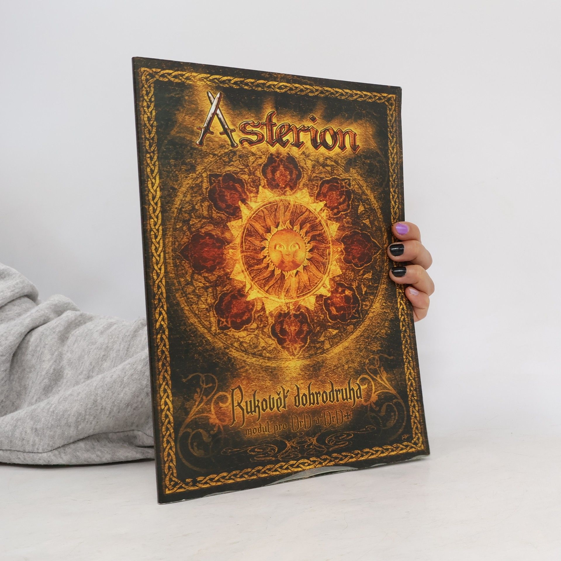 Jiří Buchta Asterion: svět pro DrD a DrD+. Modul Rukověť dobrodruha