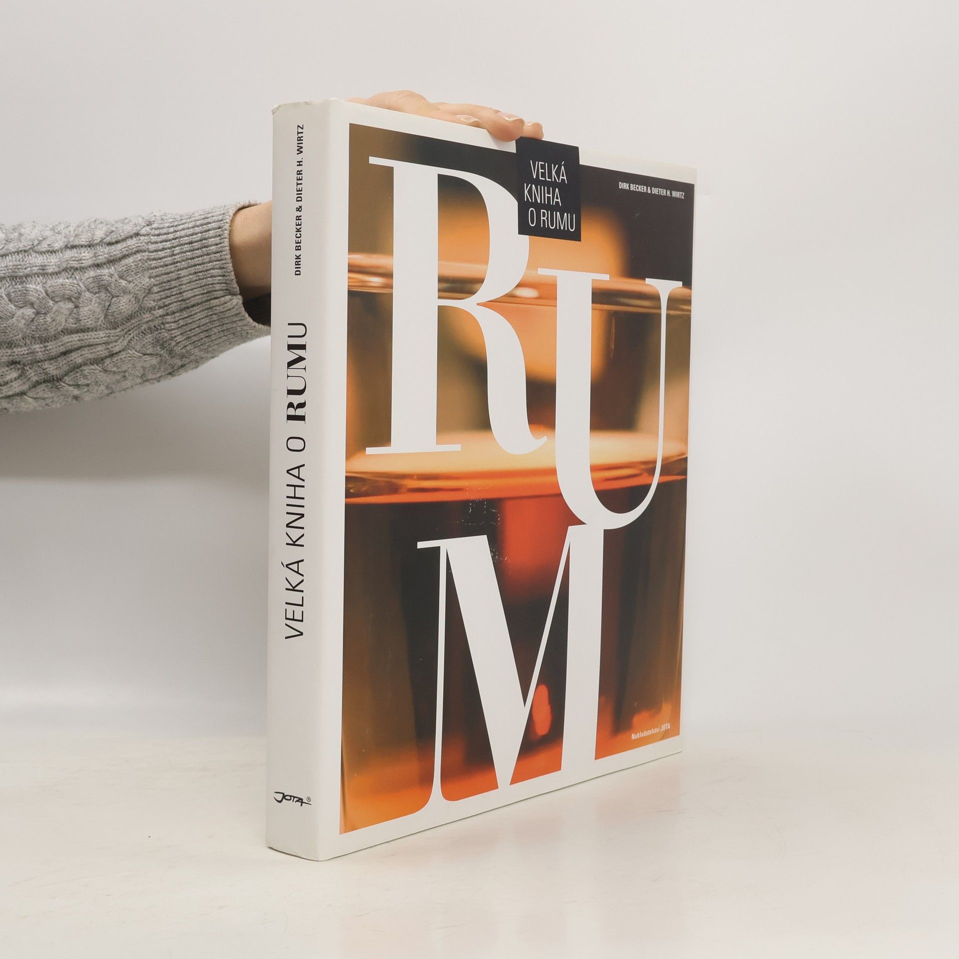 Velká kniha o rumu