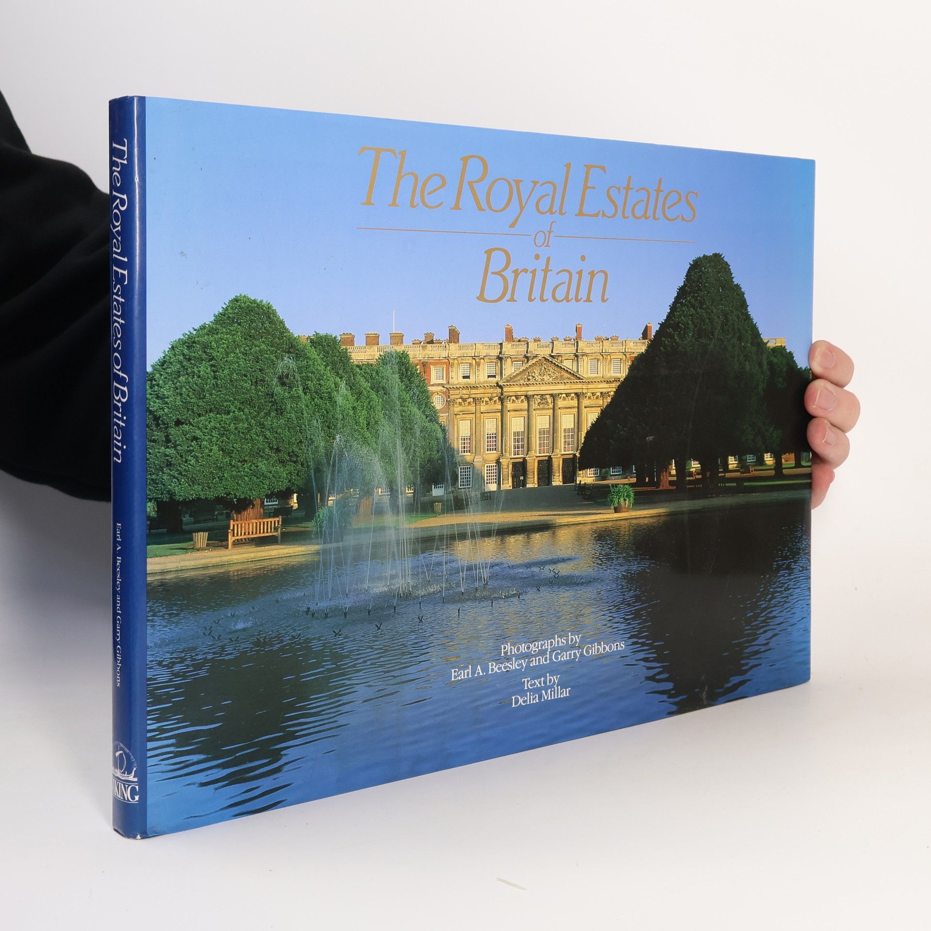 Earl A. Beesley Royal Estates of Britain