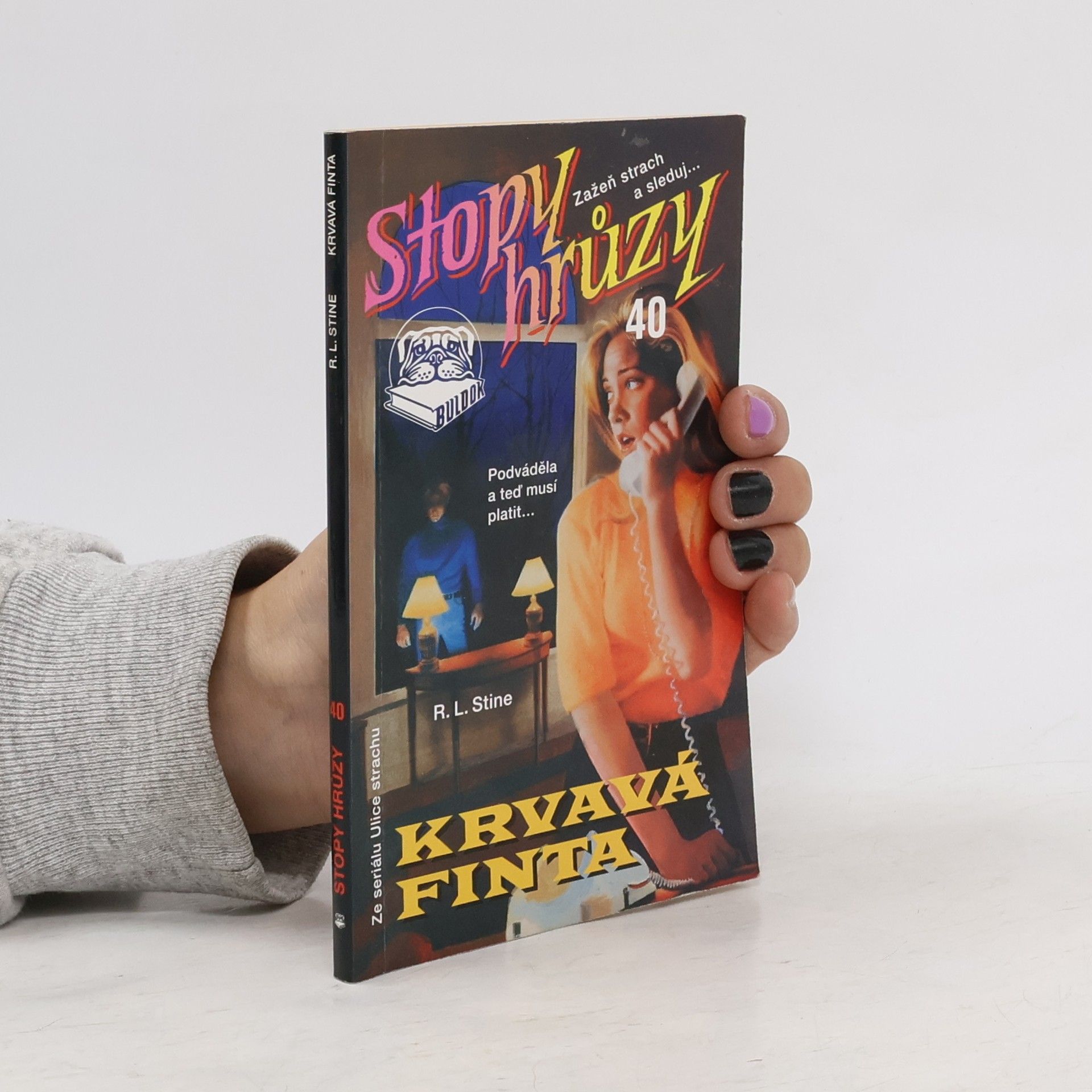 R. L. Stine Krvavá finta. Stopy hrůzy 40