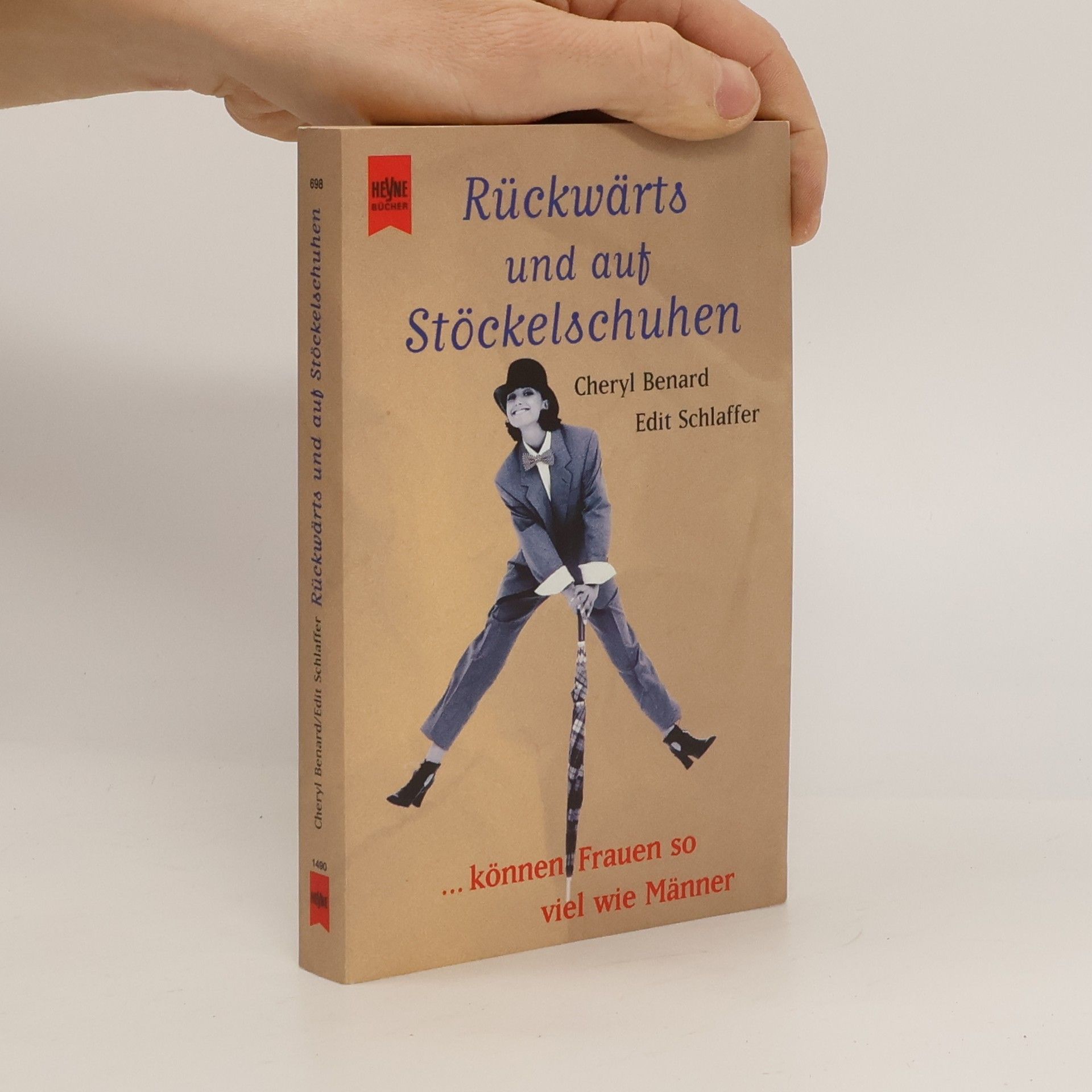 Cheryl Bernard Rückwärts und auf Stöckelschuhen