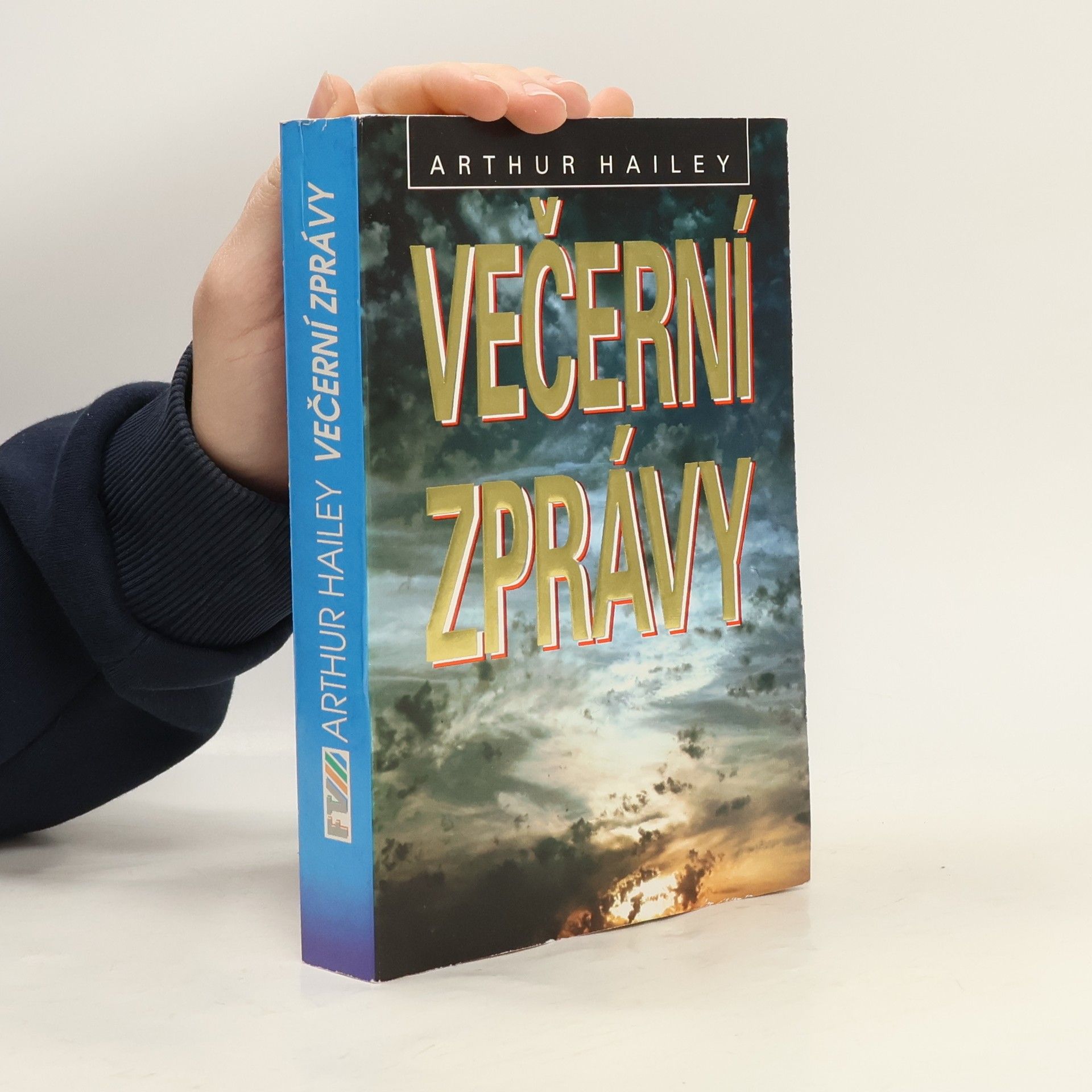 Arthur Hailey Večerní zprávy