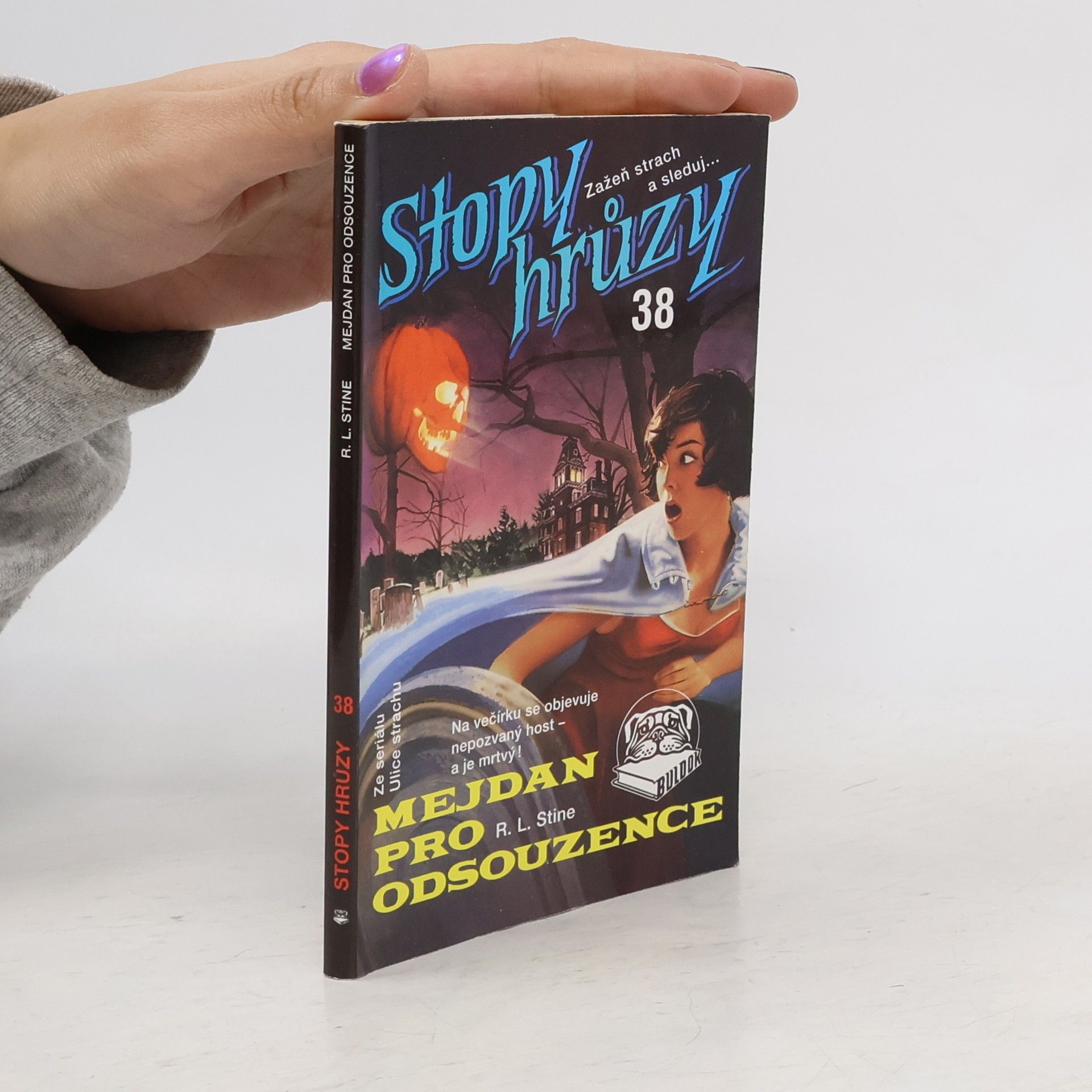 R. L. Stine Mejdan pro odsouzence. Stopy hrůzy 38