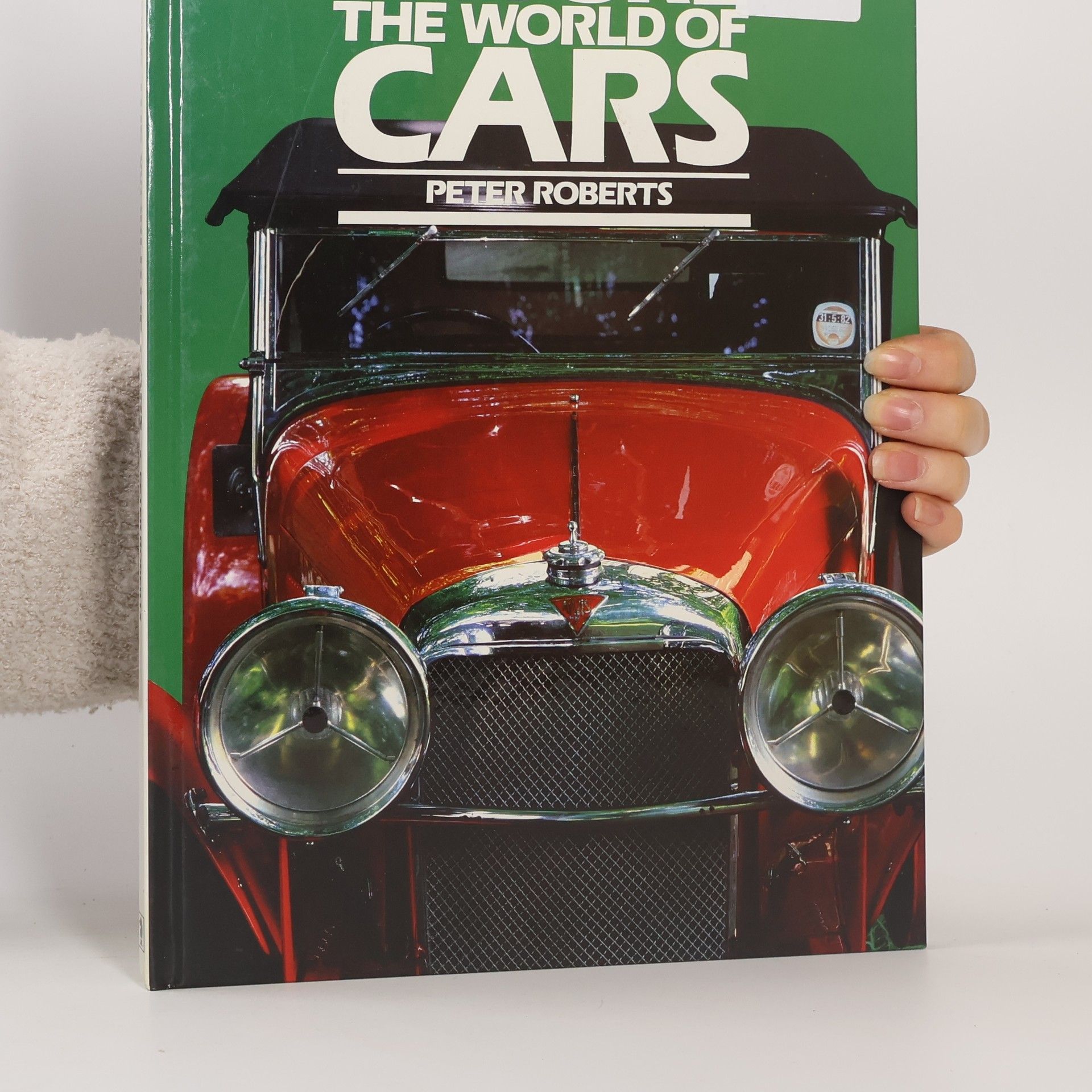 Peter Roberts Picture the World of Cars