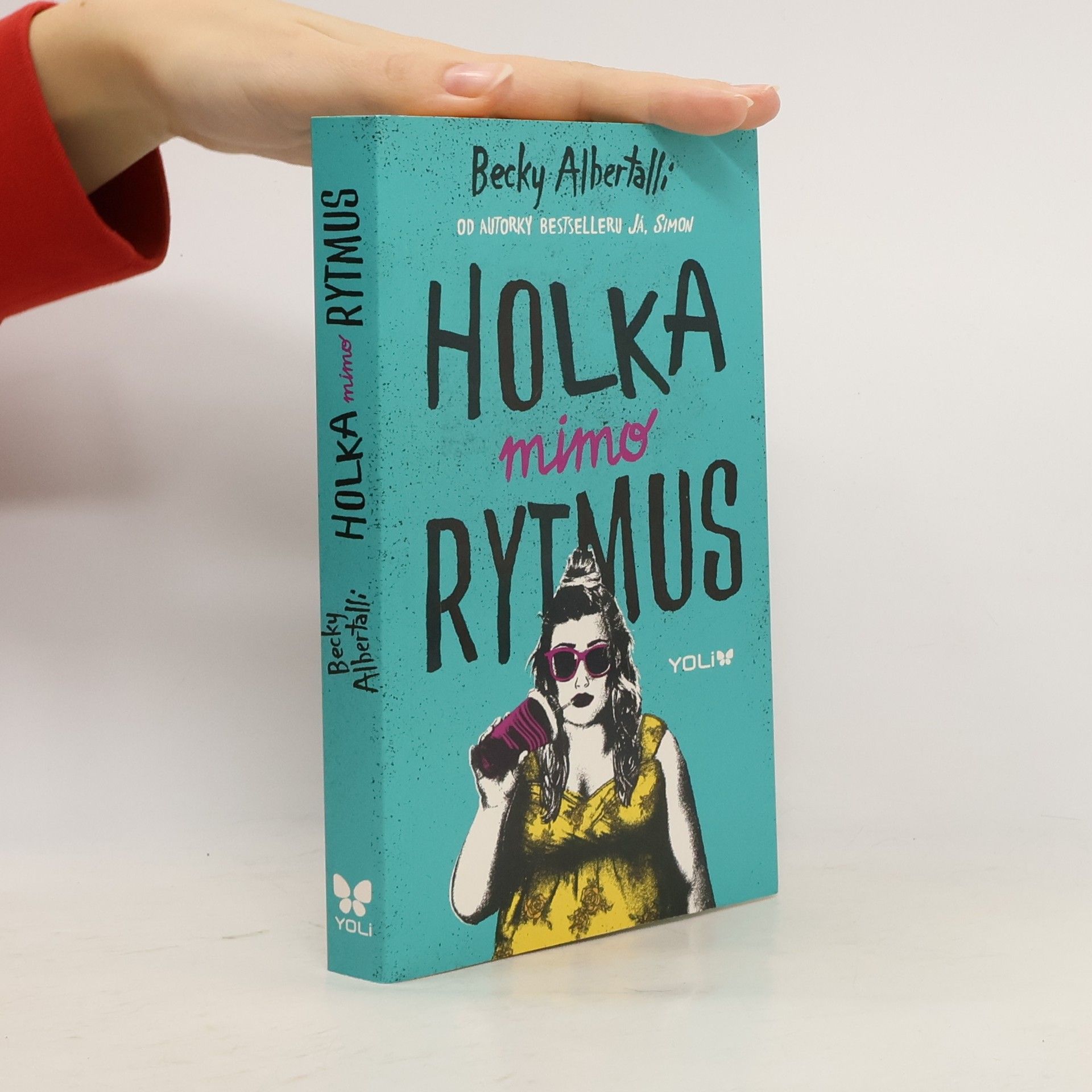 Becky Albertalli Holka mimo rytmus