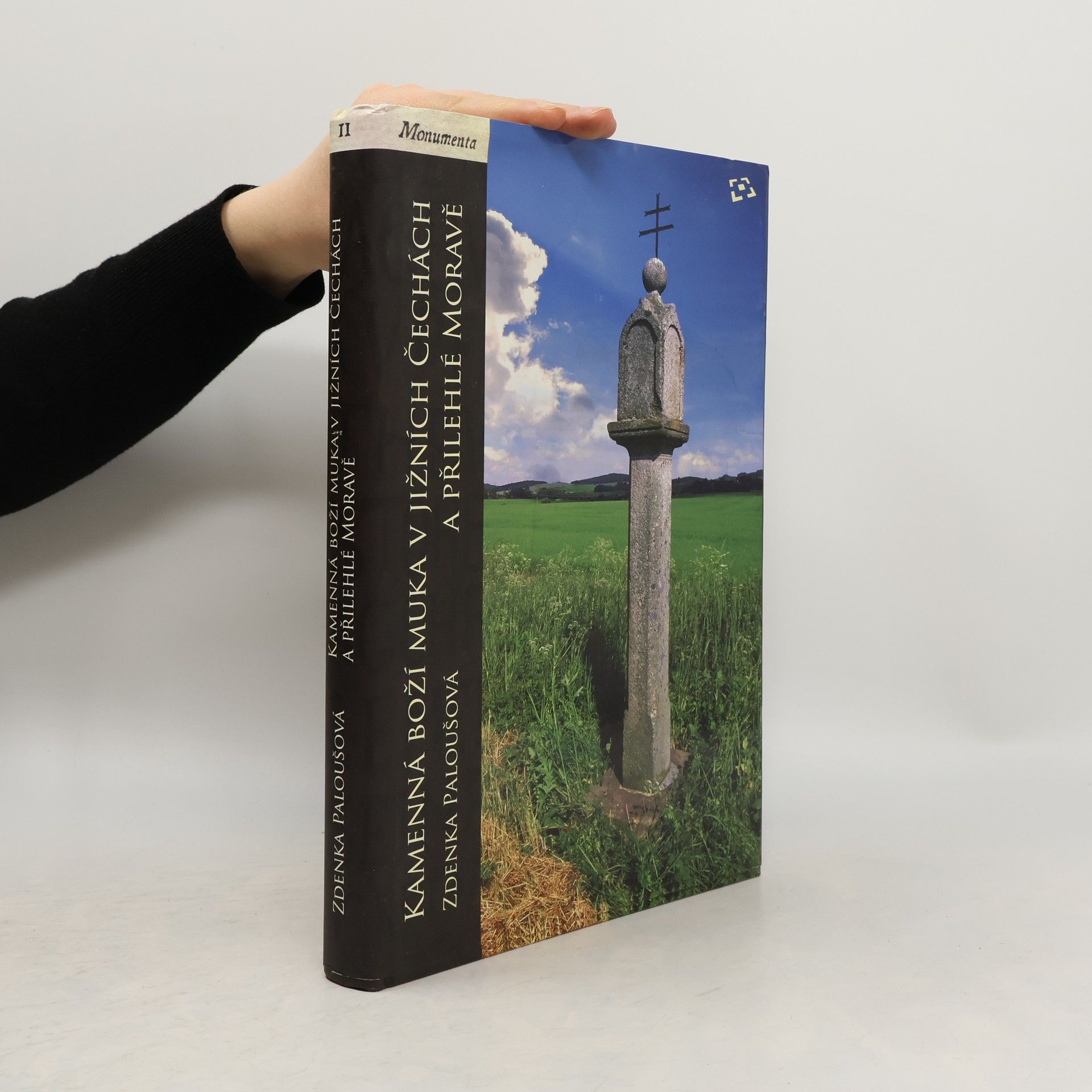 Kamenná Boží muka v jižních Čechách a přilehlé Moravě