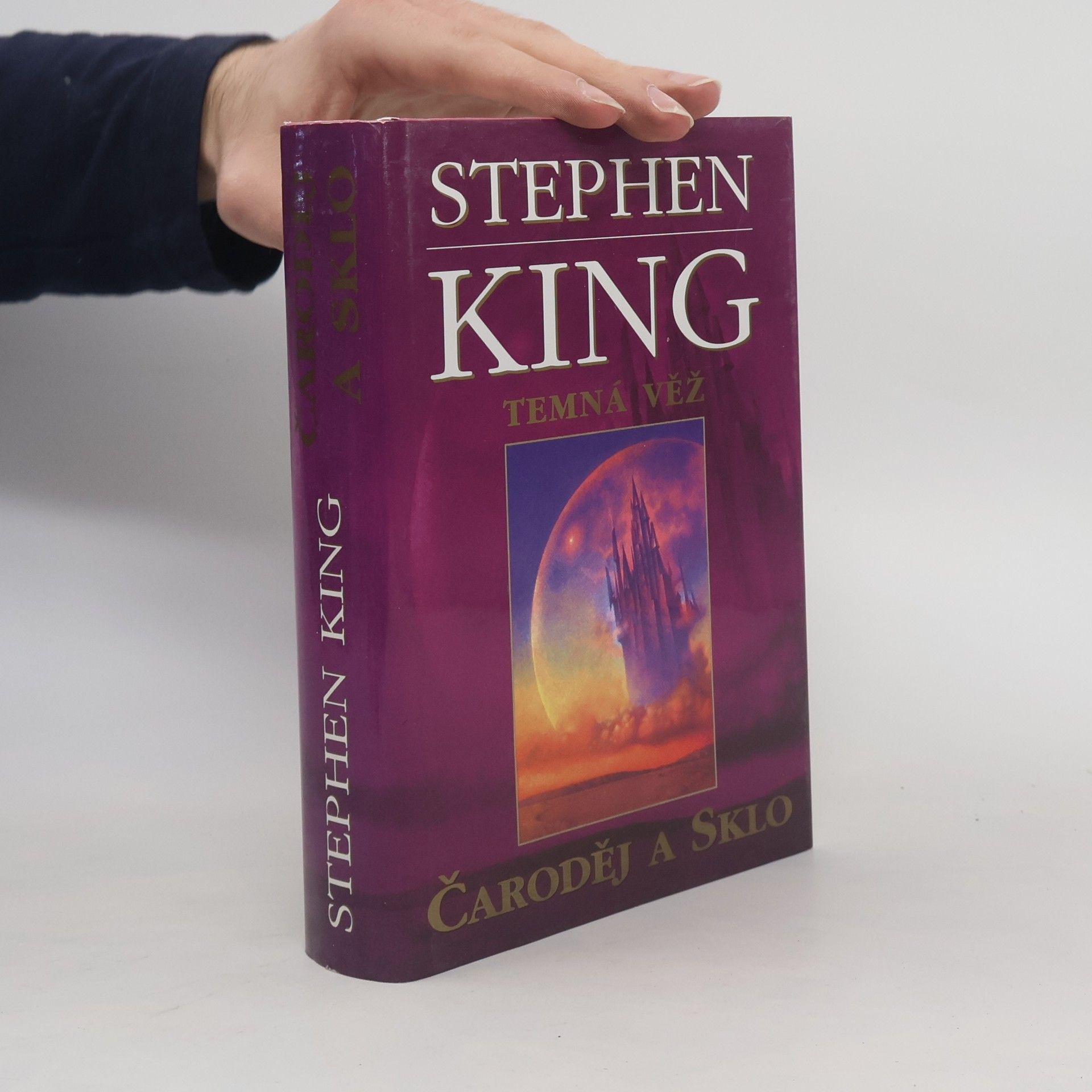 Stephen King Temná věž IV: Čaroděj a sklo