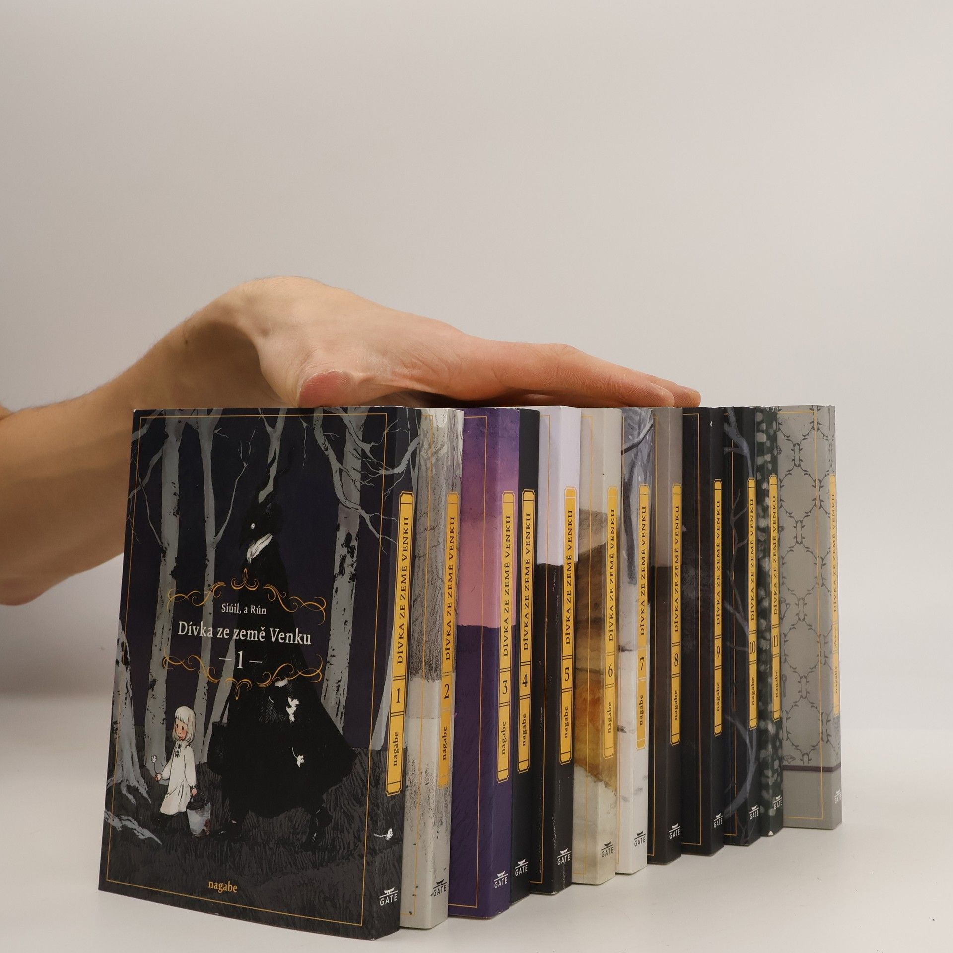 a. Rún Siúil Dívka ze země venku 1-12