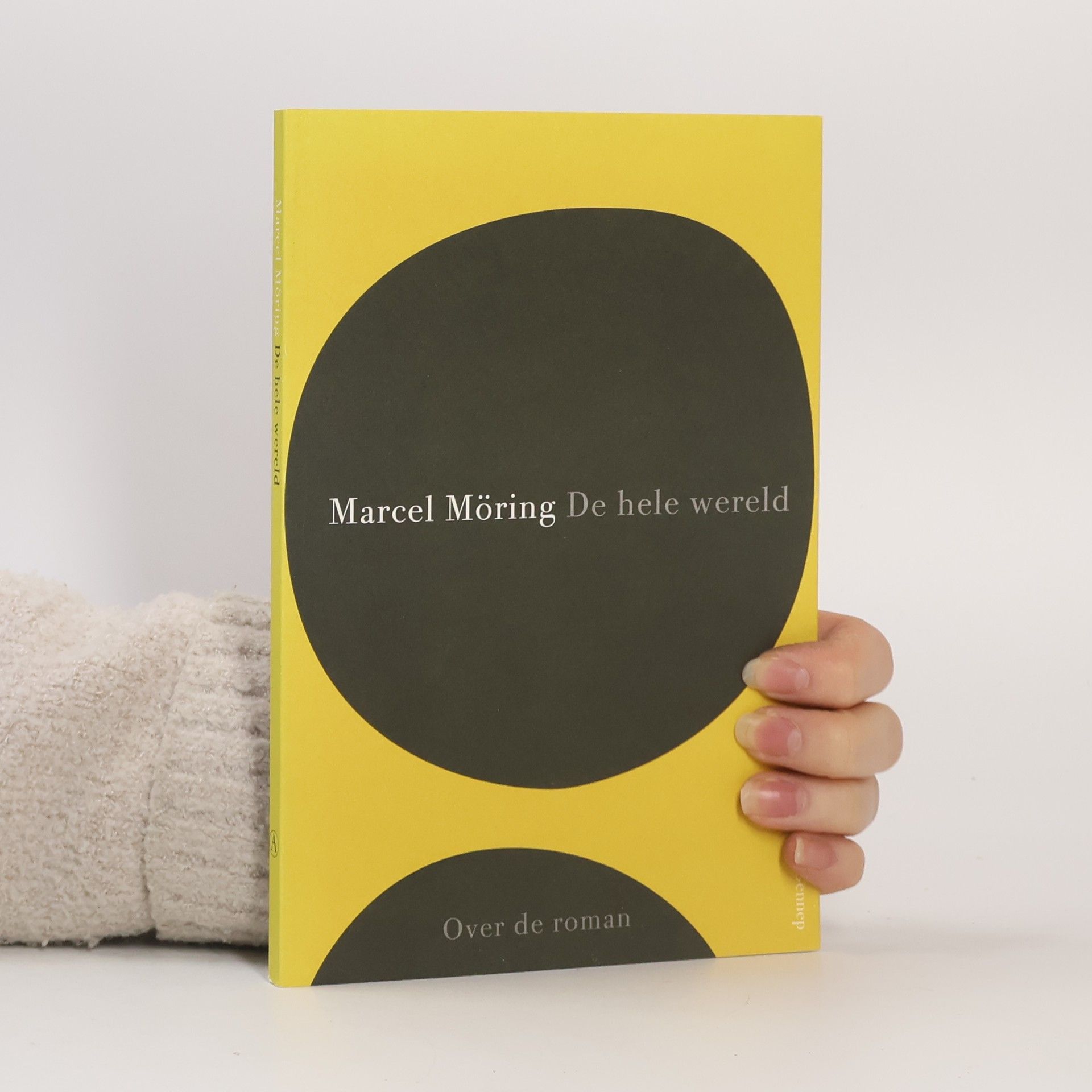 Marcel Moring Over de roman - 4: De hele wereld