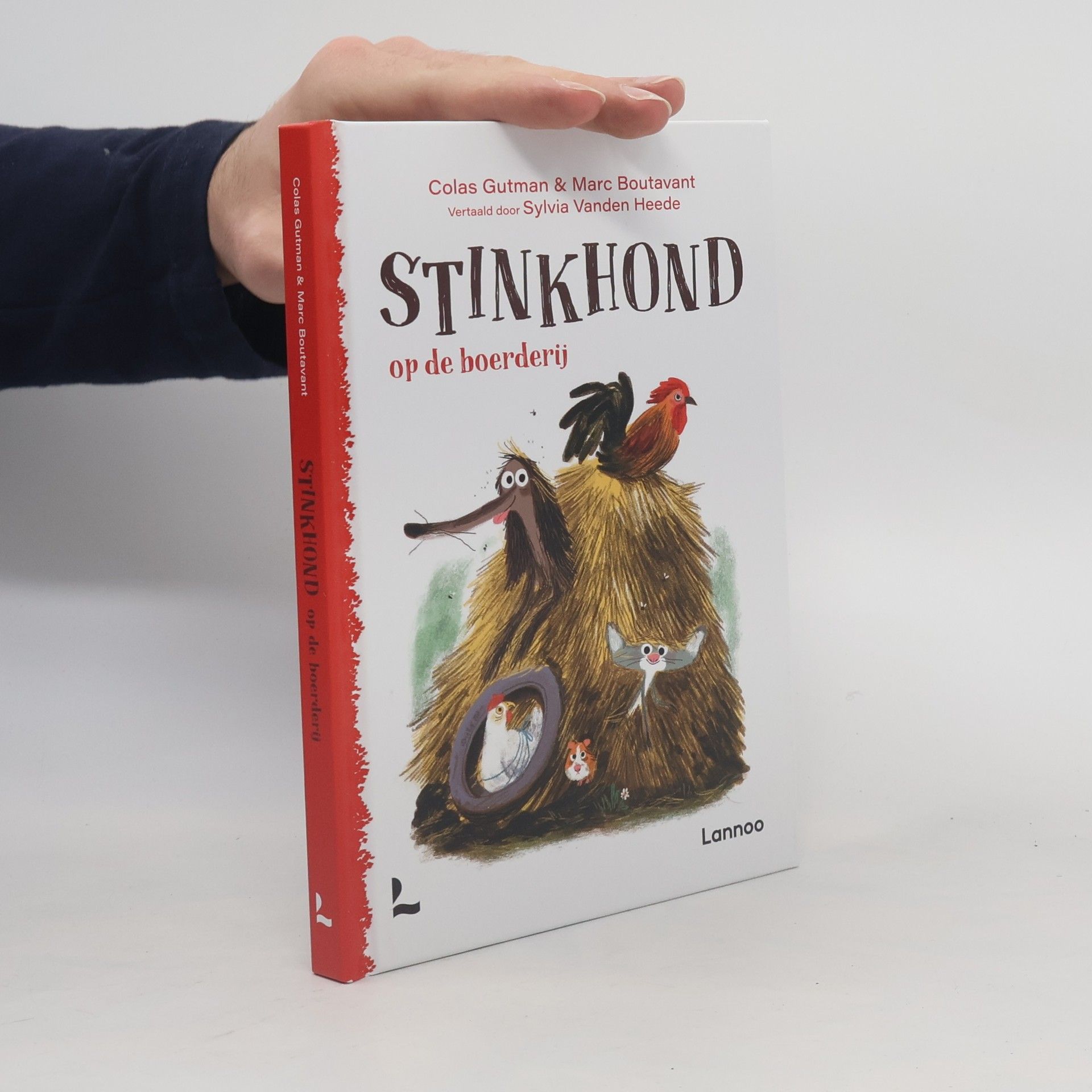 Stinkhond op de boerderij