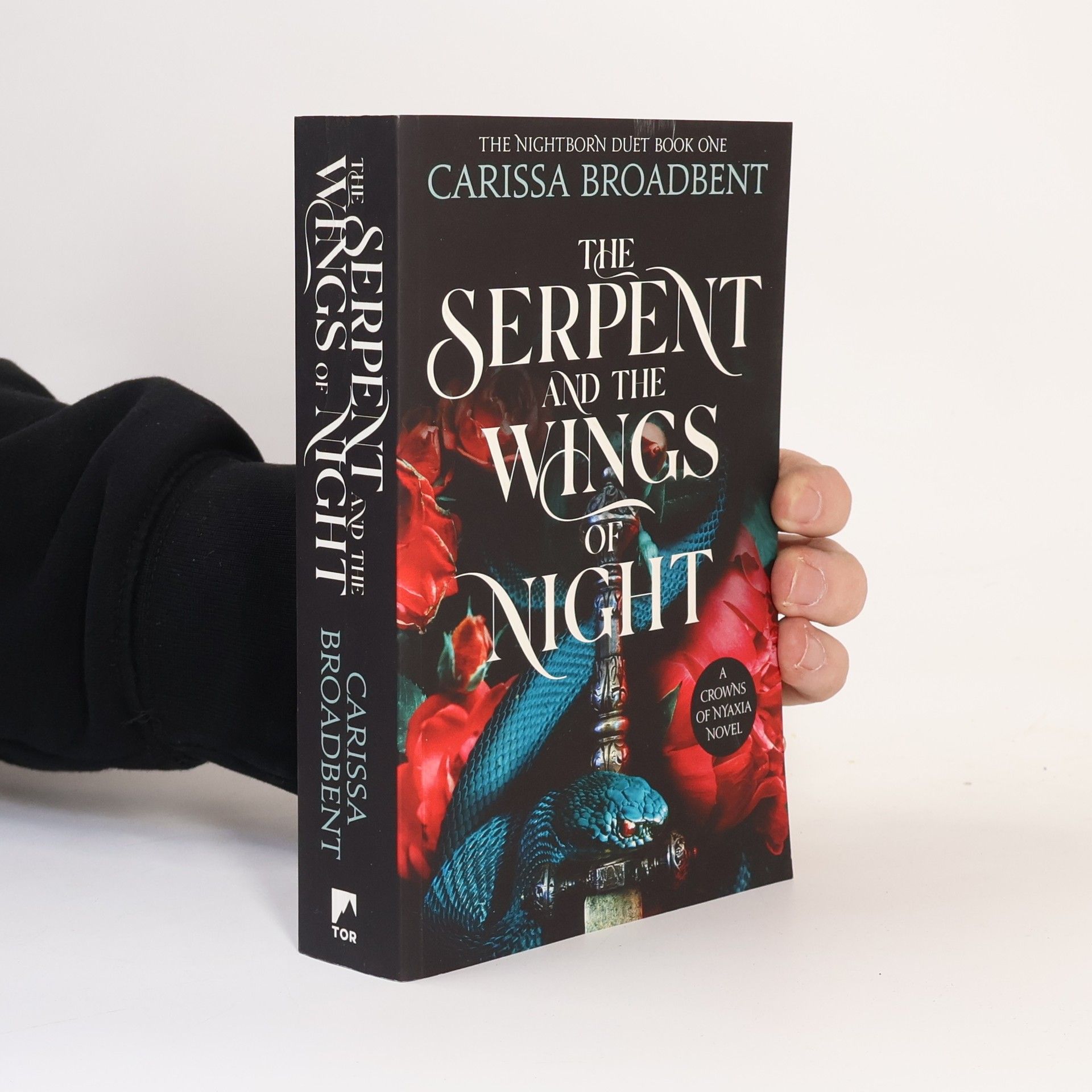 Carissa Broadbent The Serpent and the Wings of Night