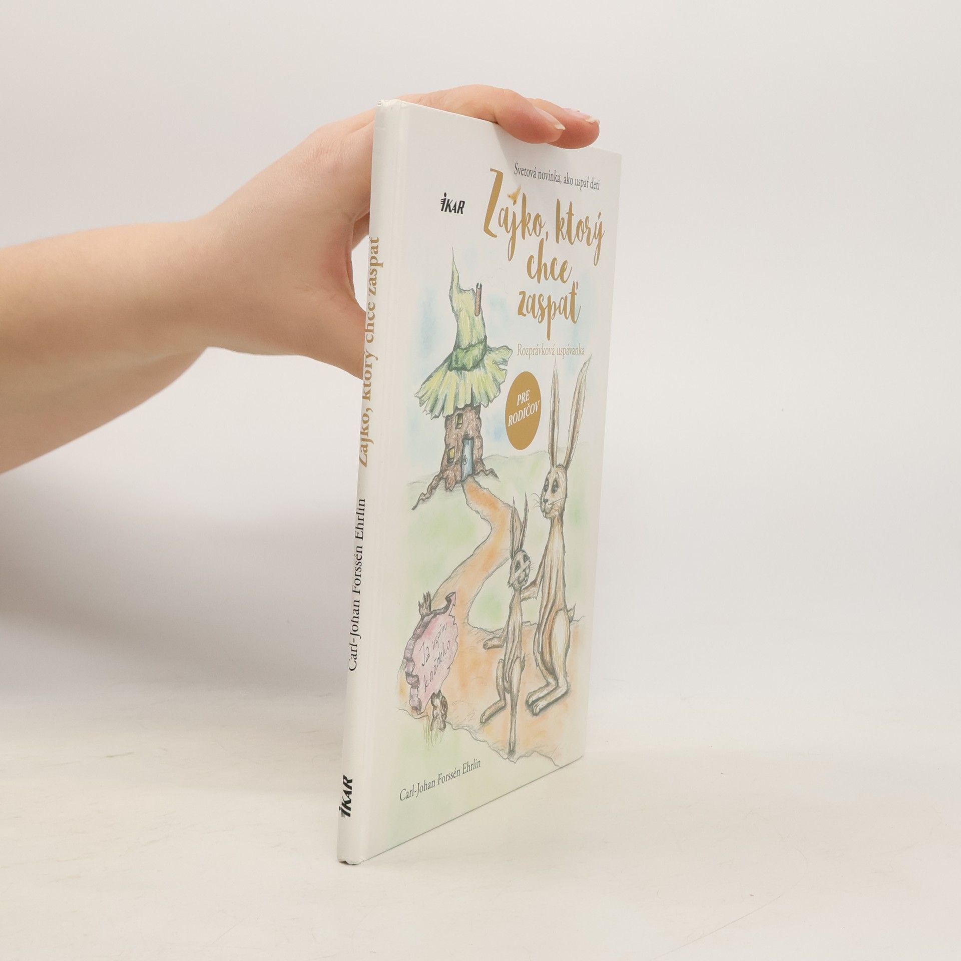 Carl-Johan Forssén Ehrlin Zajko, ktorý chce zaspať.