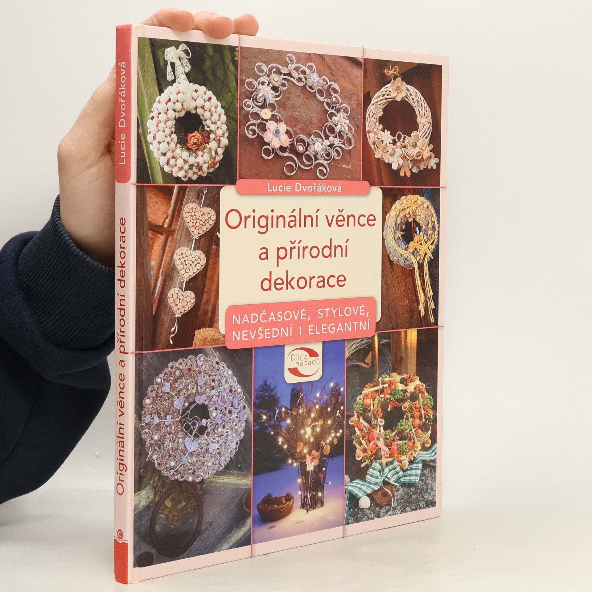 Originální věnce a přírodní dekorace