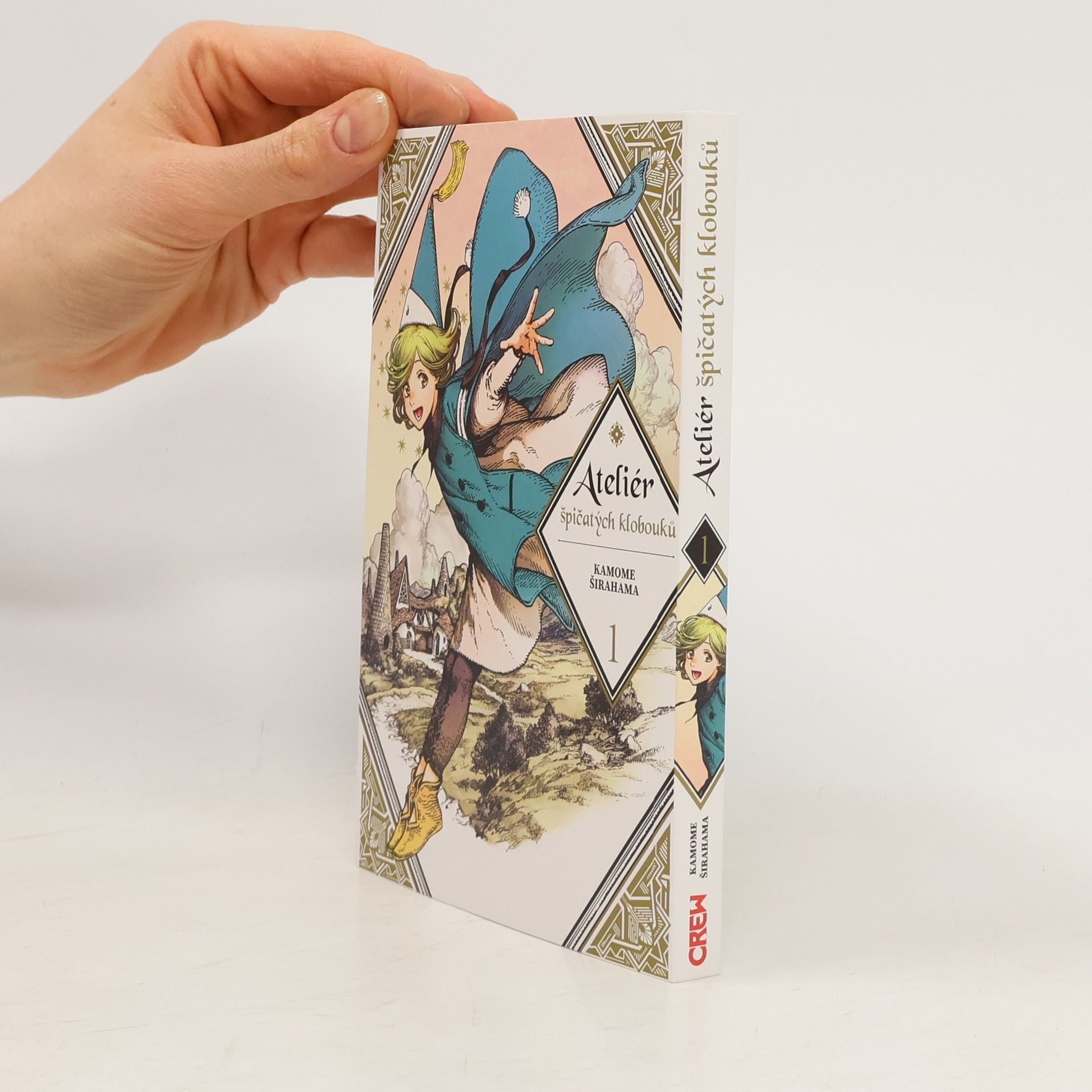 Kamome Širahama Ateliér špičatých klobouků 1