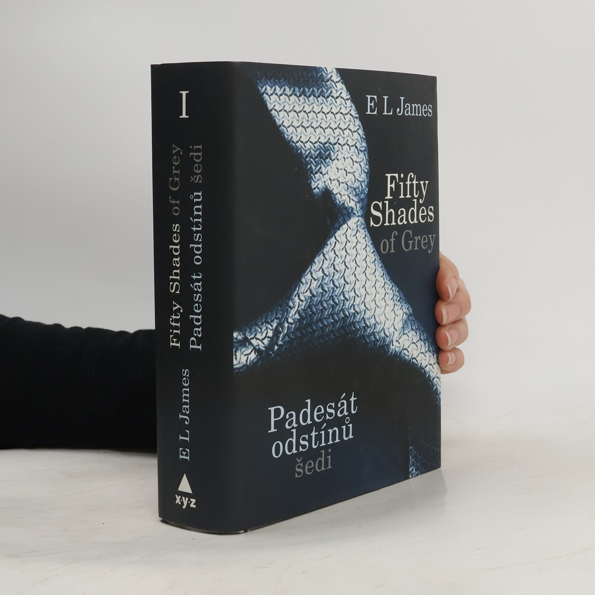 Padesát odstínů šedi