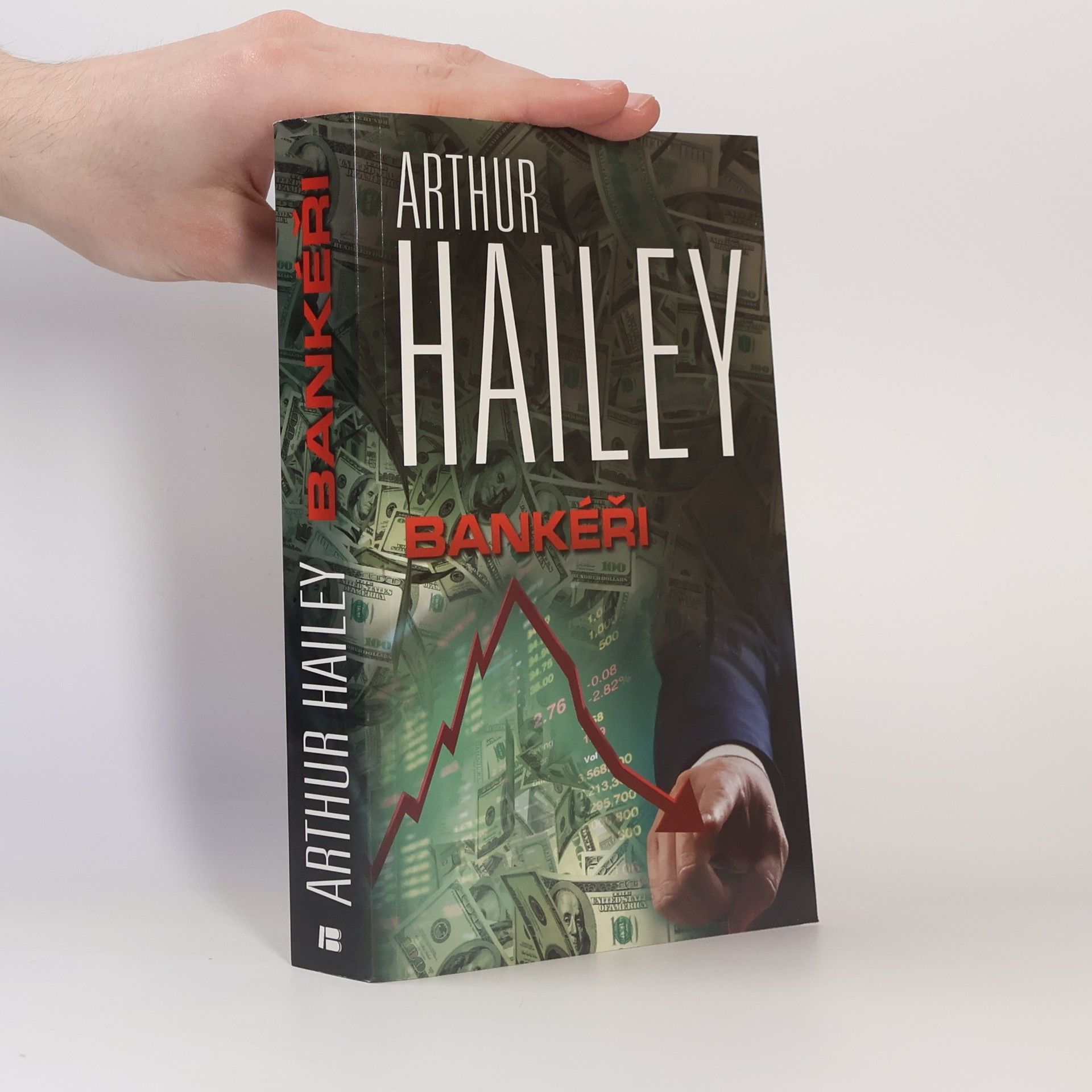 Arthur Hailey Bankéři