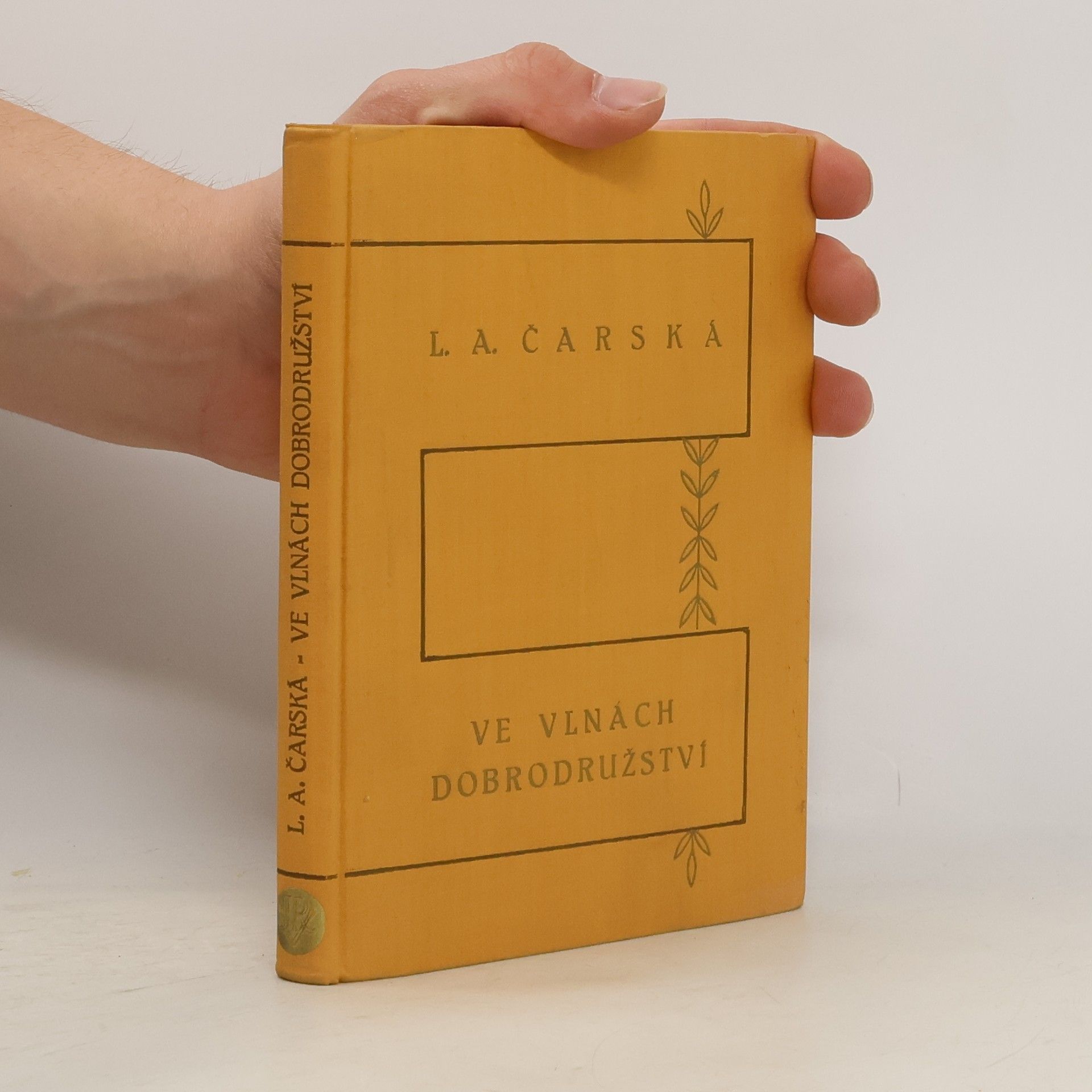 Lidija Tscharskaja Ve vlnách dobrodružství