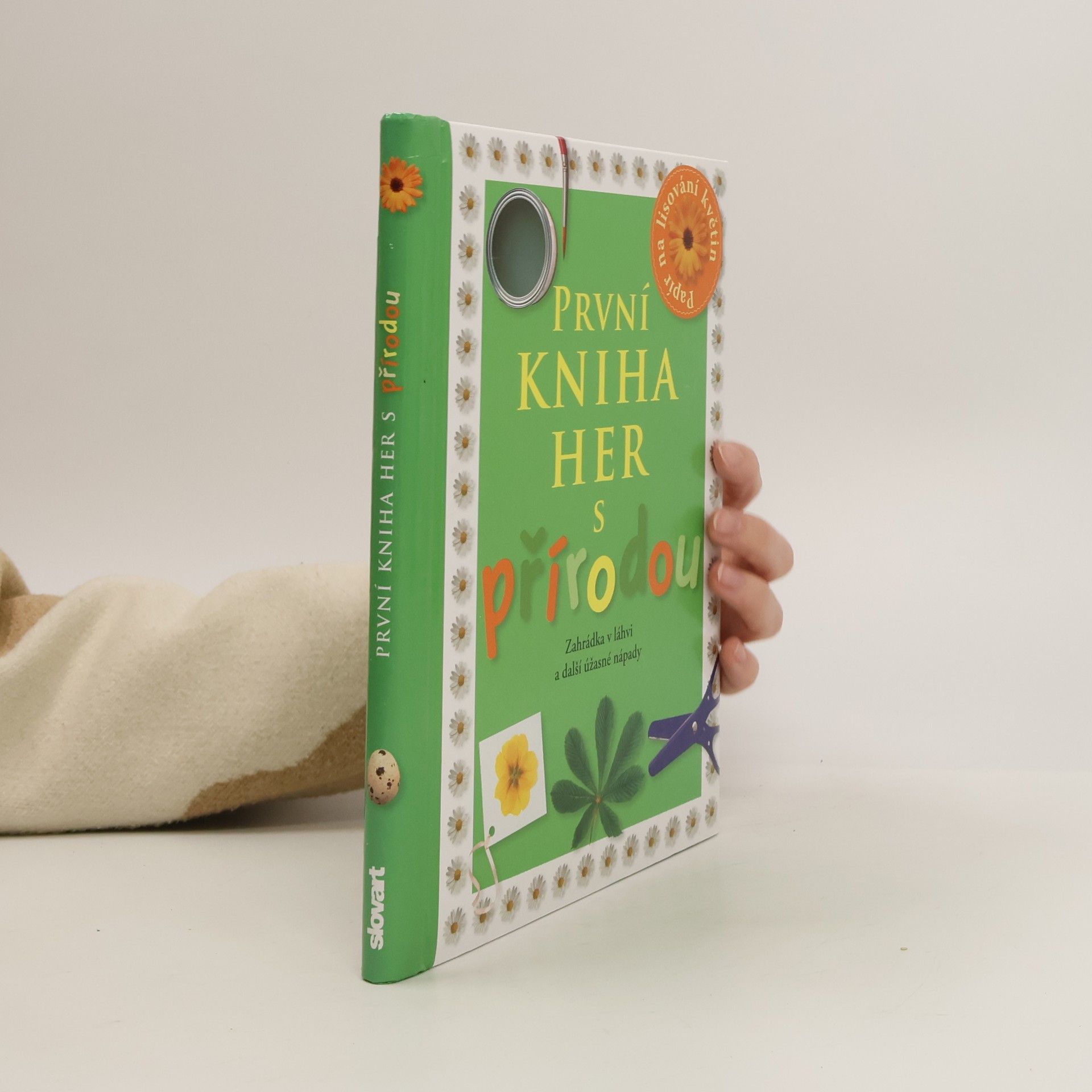 Angela Wilkes První kniha her s přírodou