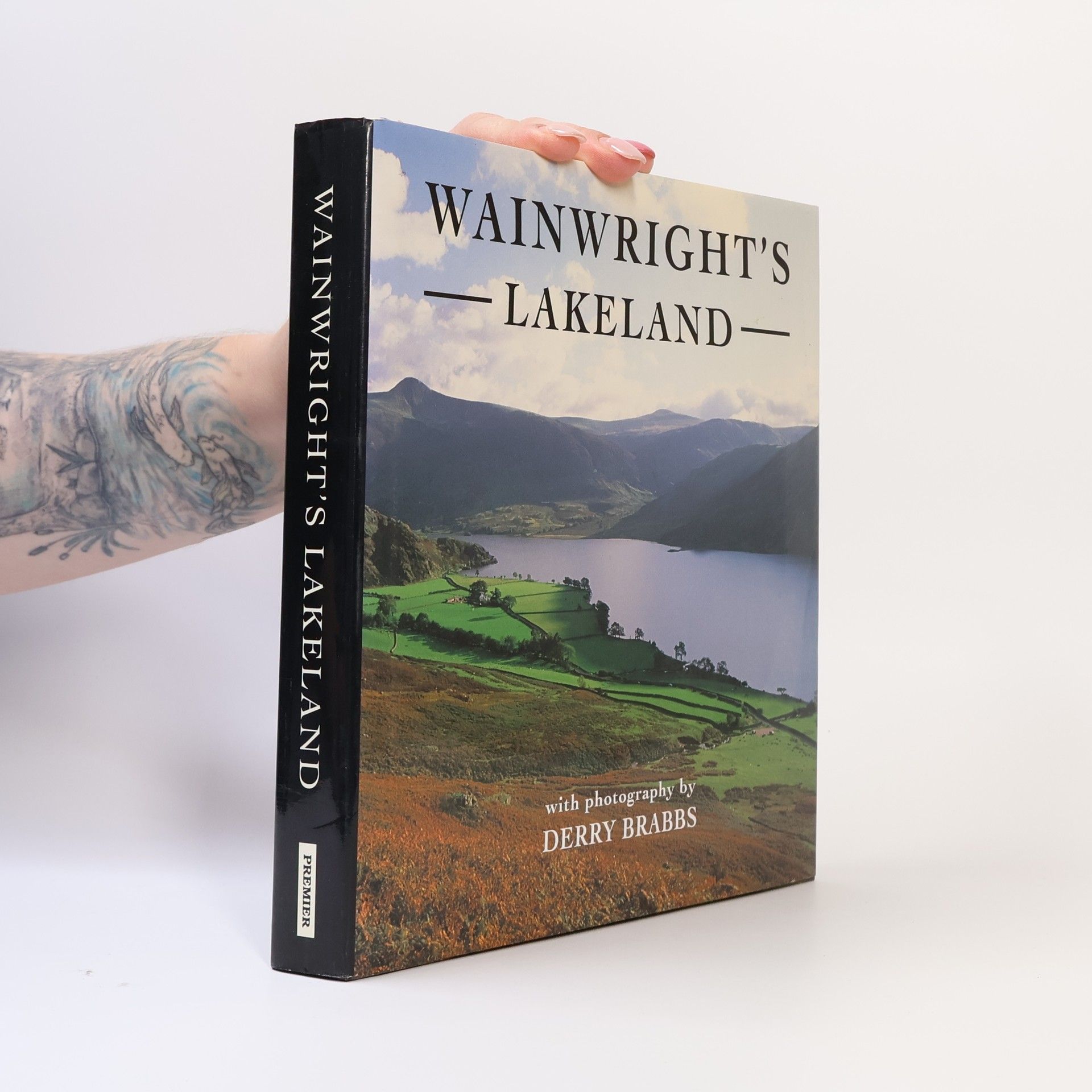 Alfred Wainwright Wainwright's Lakeland