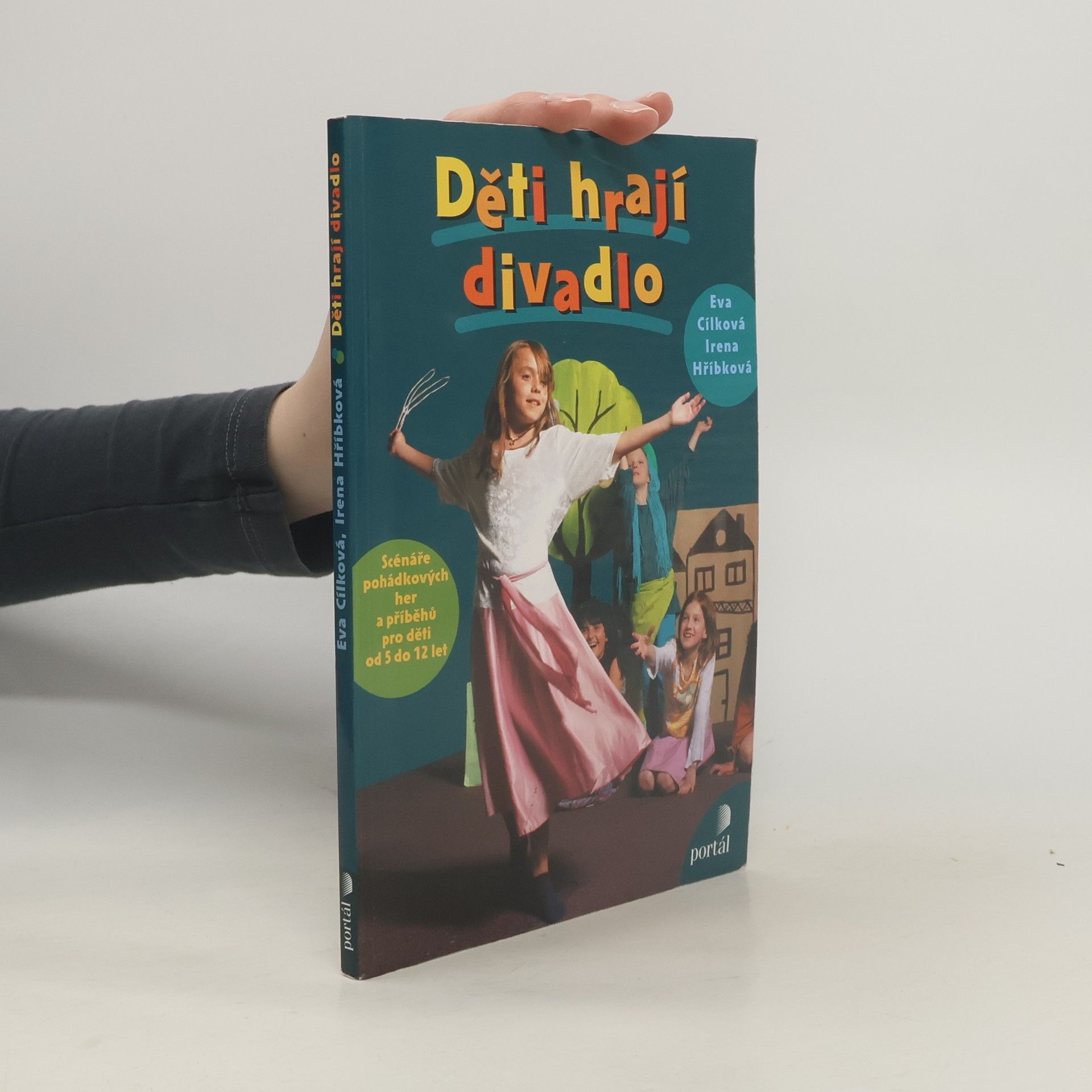 Eva Cílková Děti hrají divadlo