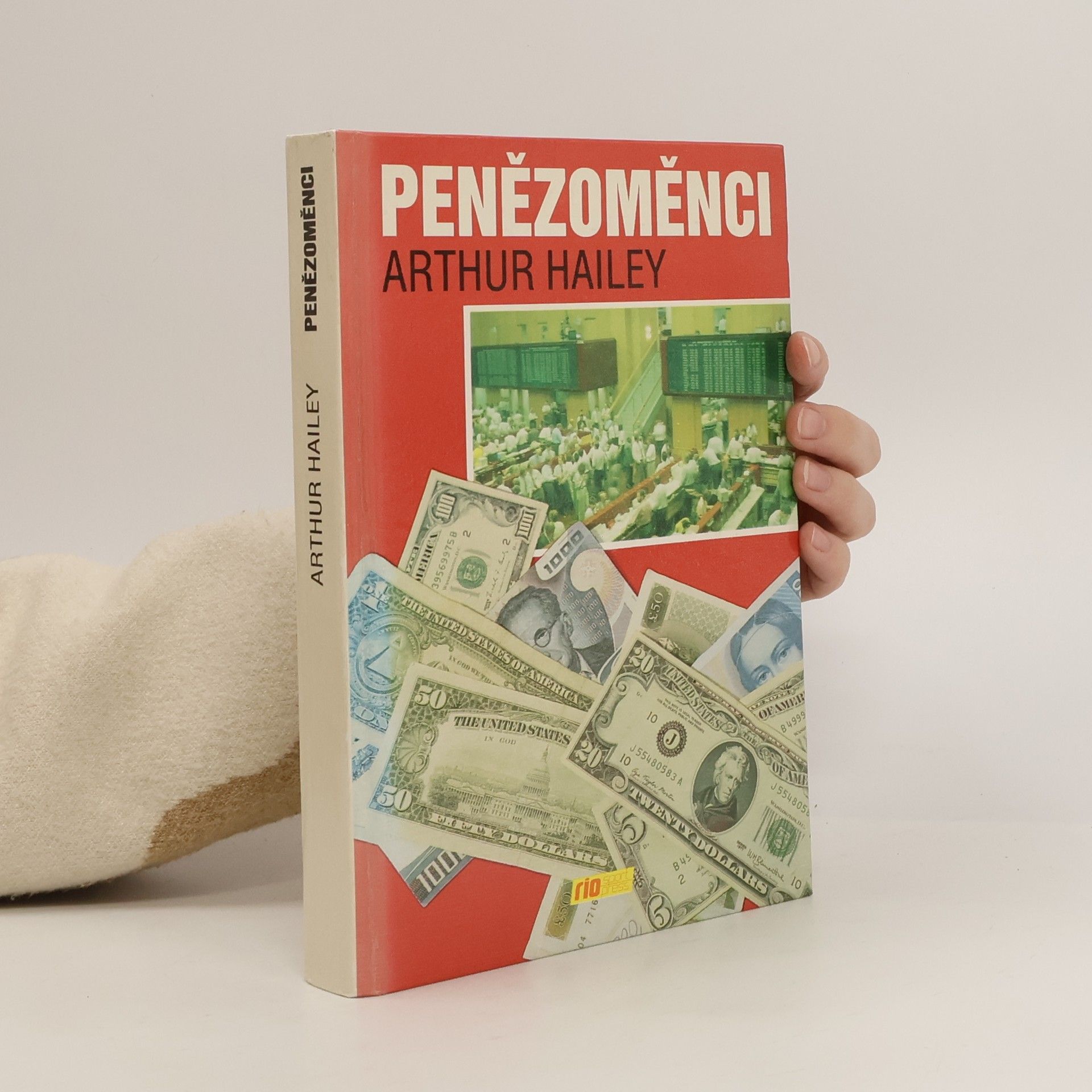 Arthur Hailey Penězoměnci