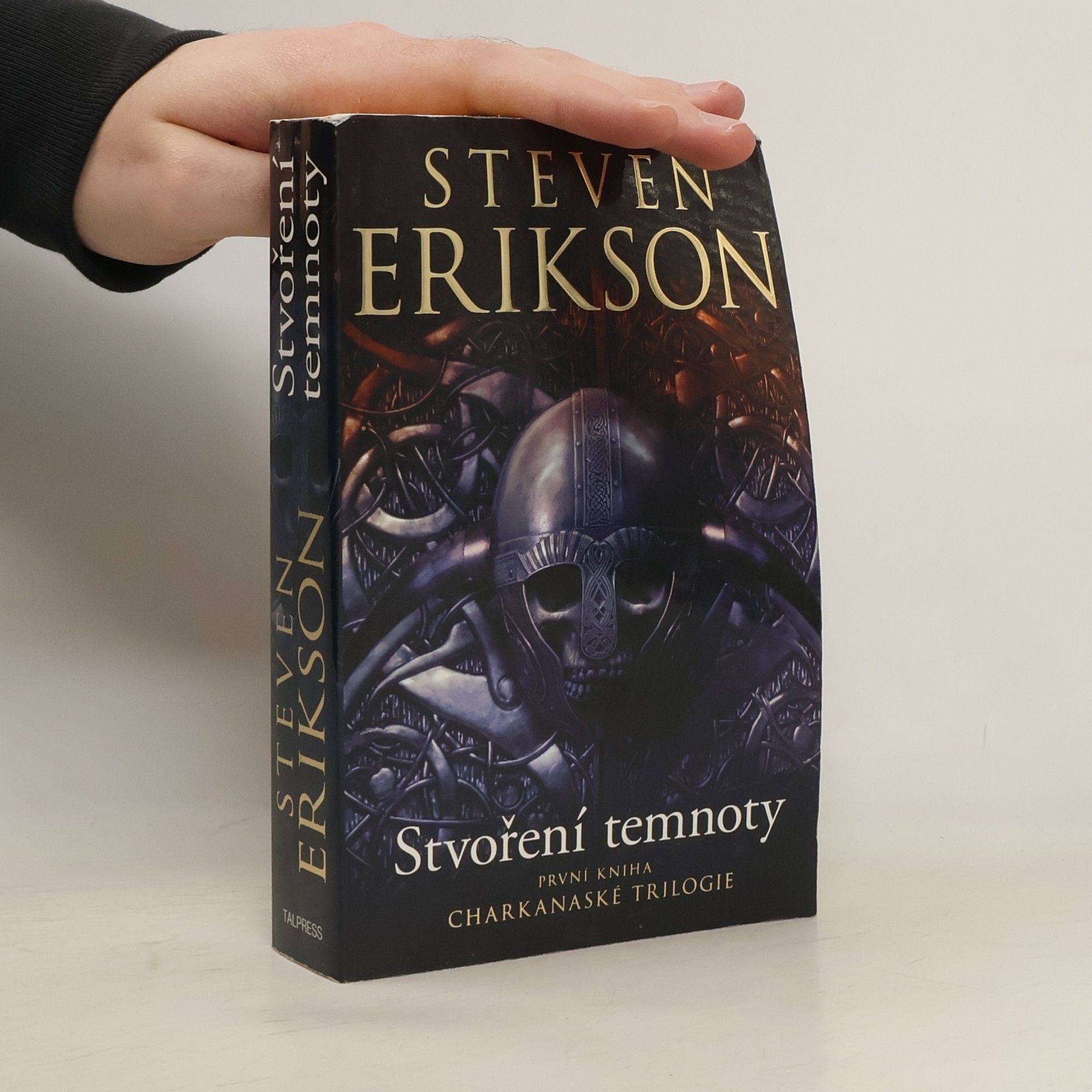 Steven Erikson Stvoření temnoty