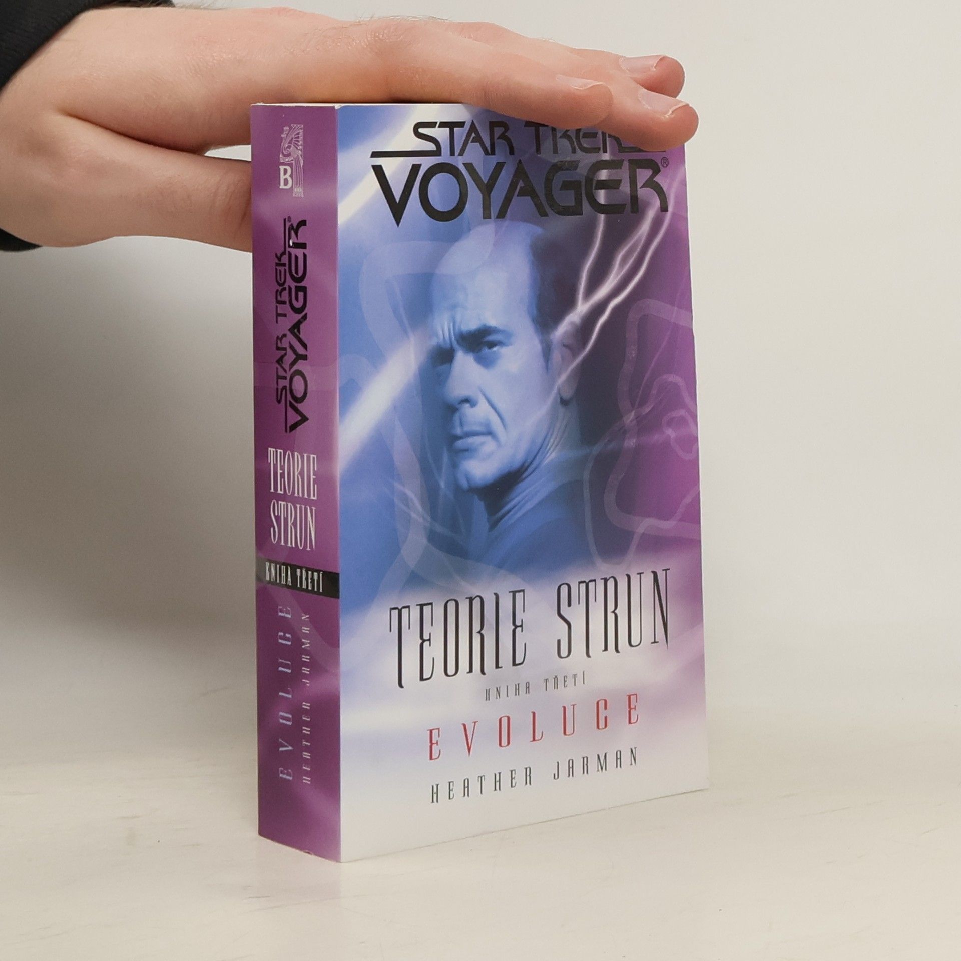 Heather Jarman Teorie strun 3 – Evoluce