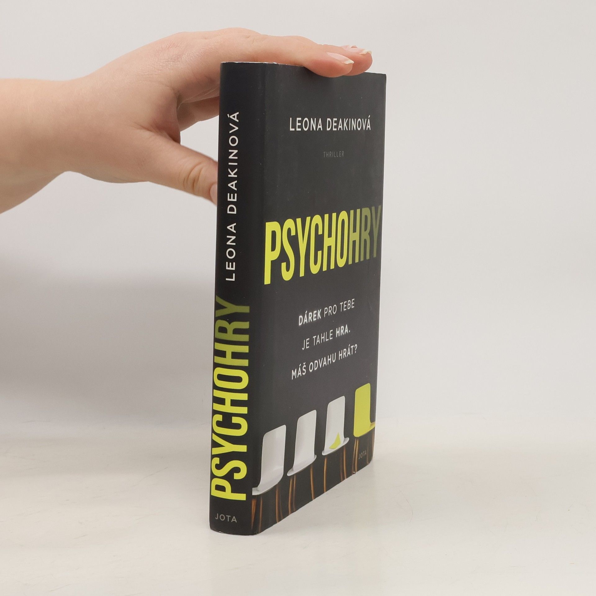 Leona Deakin Psychohry