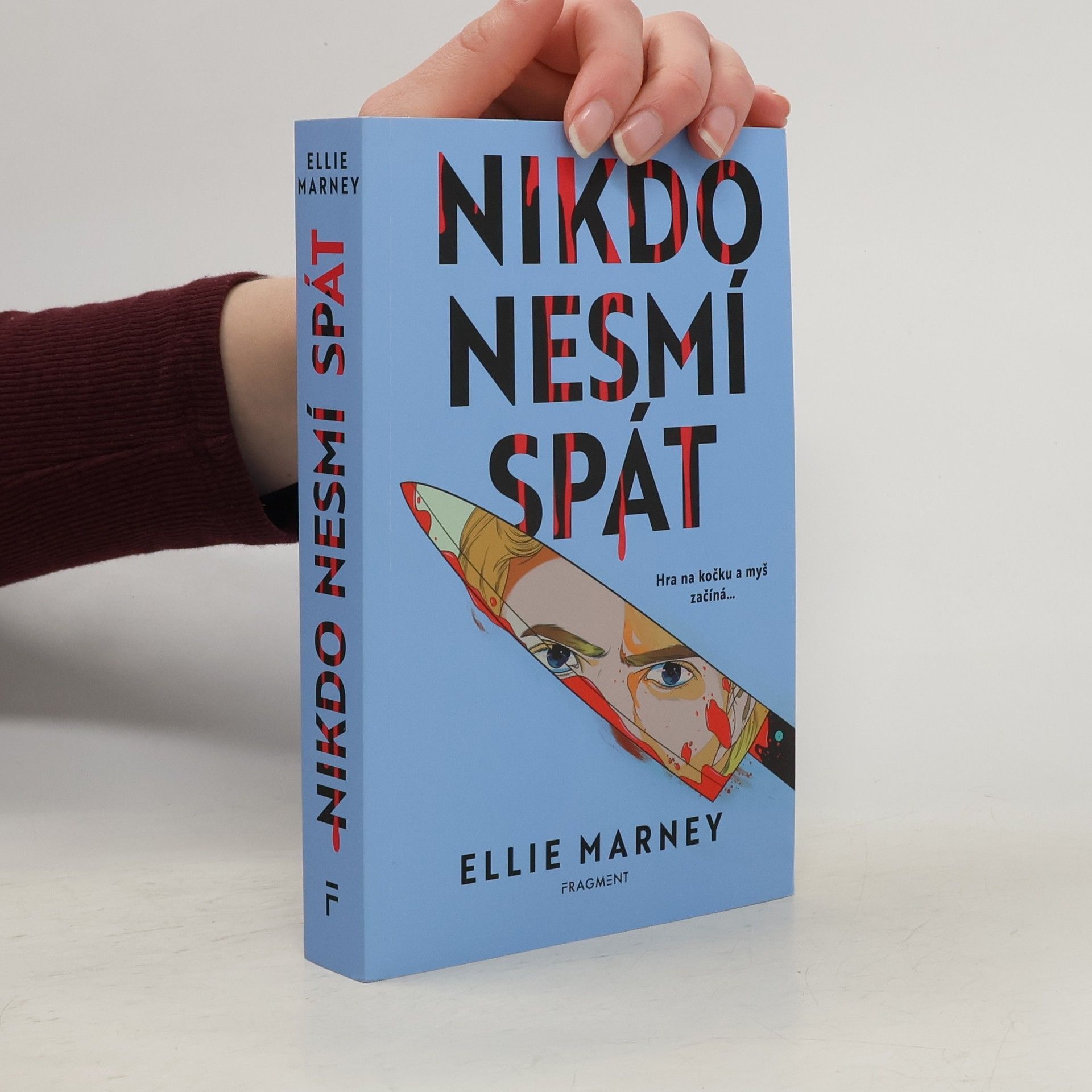 Ellie Marney Nikdo nesmí spát