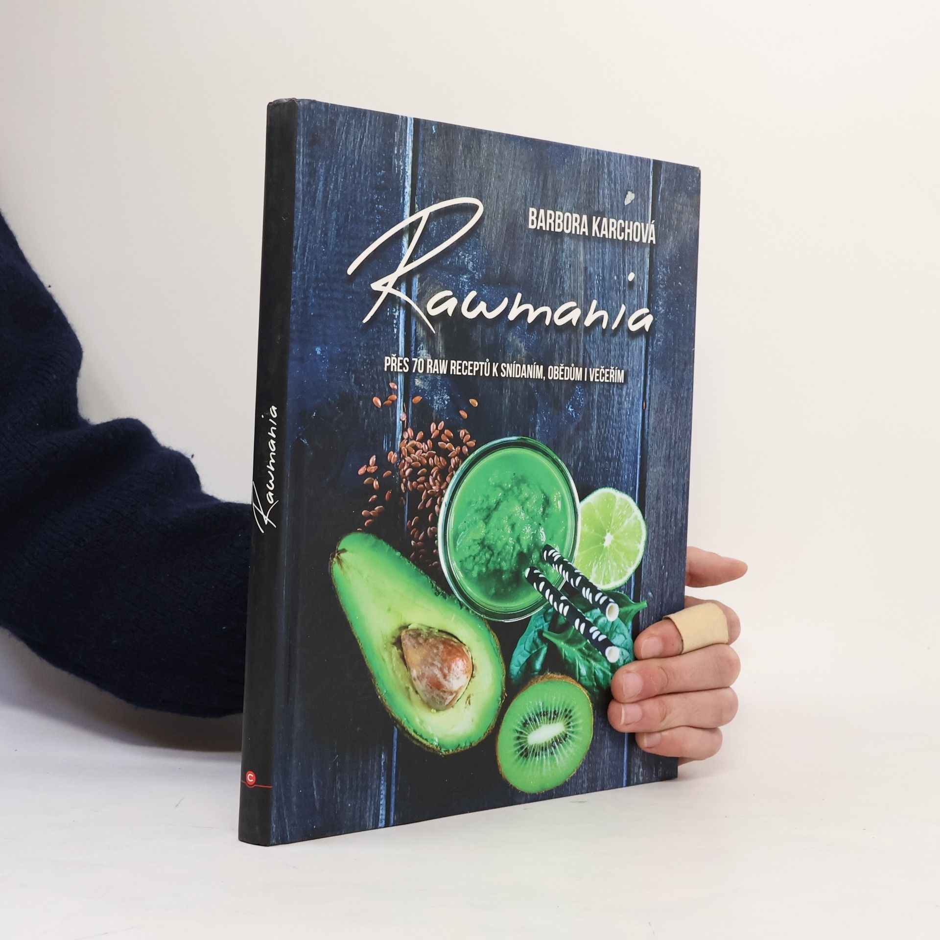 Barbora Karchová Rawmania. Přes 70 raw receptů k snídaním, obědům i večeřím