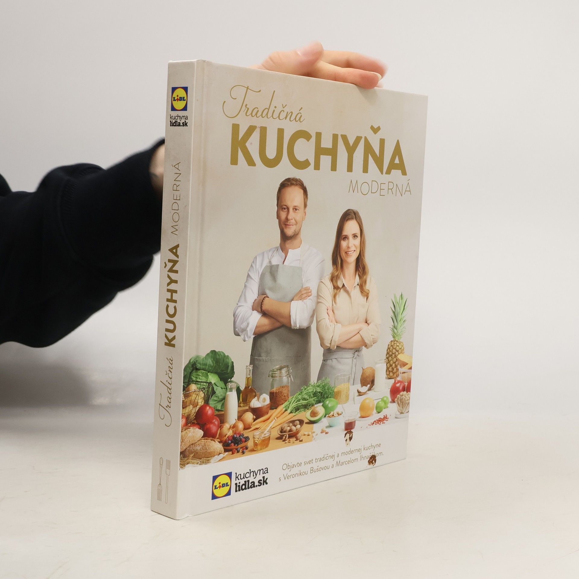 Veronika Bušová Tradičná kuchyňa moderná